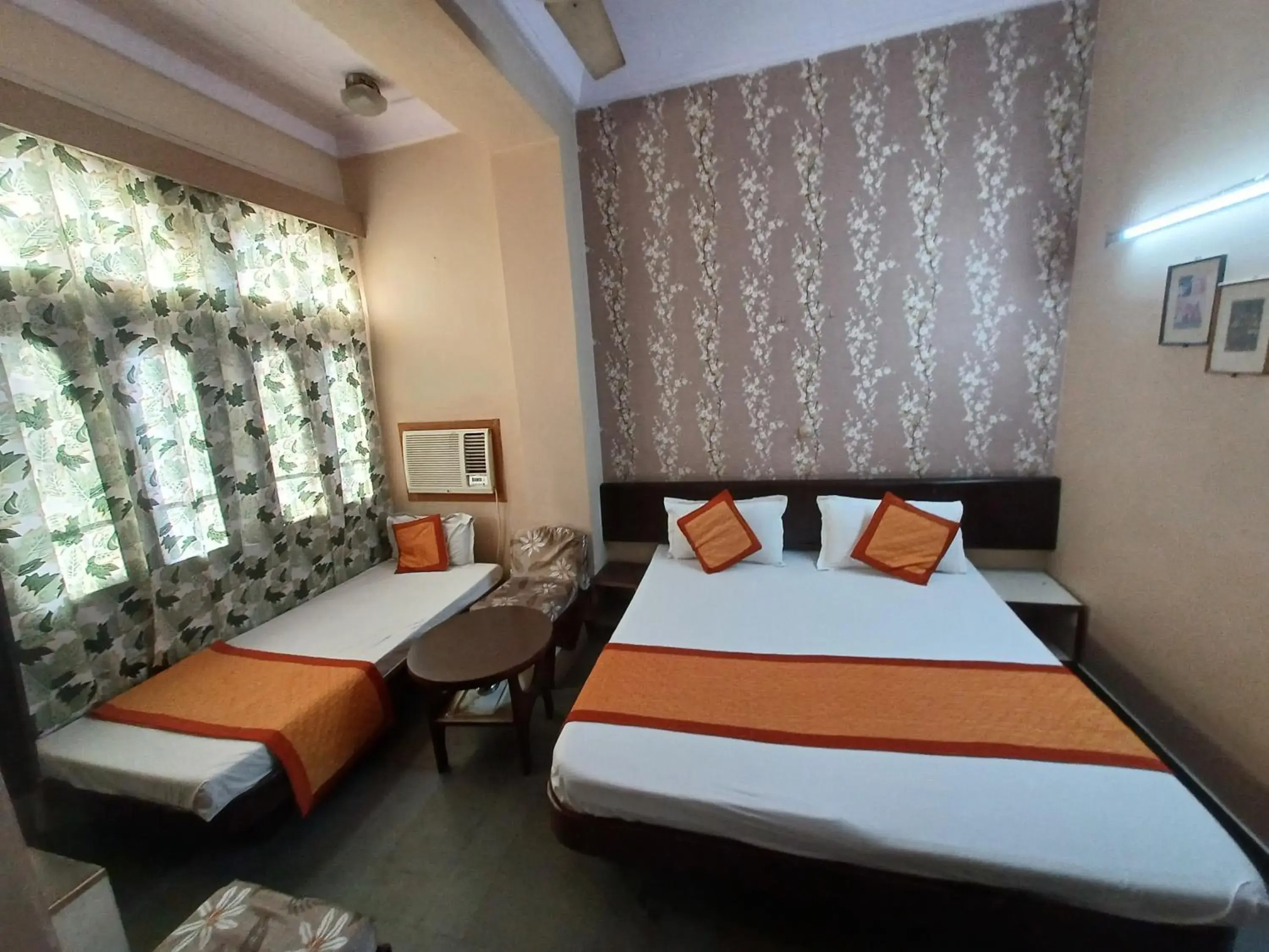 Photo of the whole room, Bed in Kailash Hotel