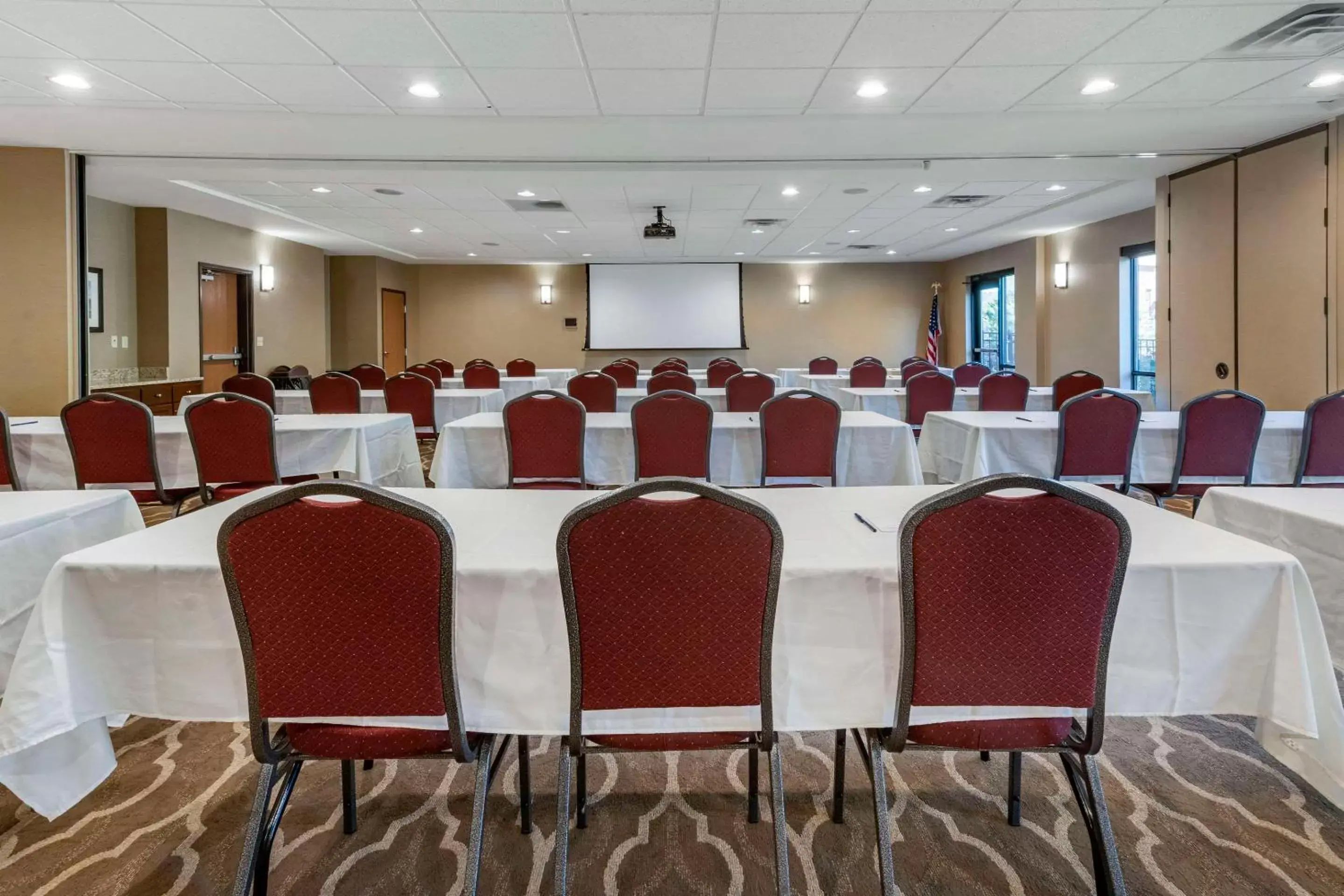 Meeting/conference room in Comfort Suites Bridgeport - Clarksburg