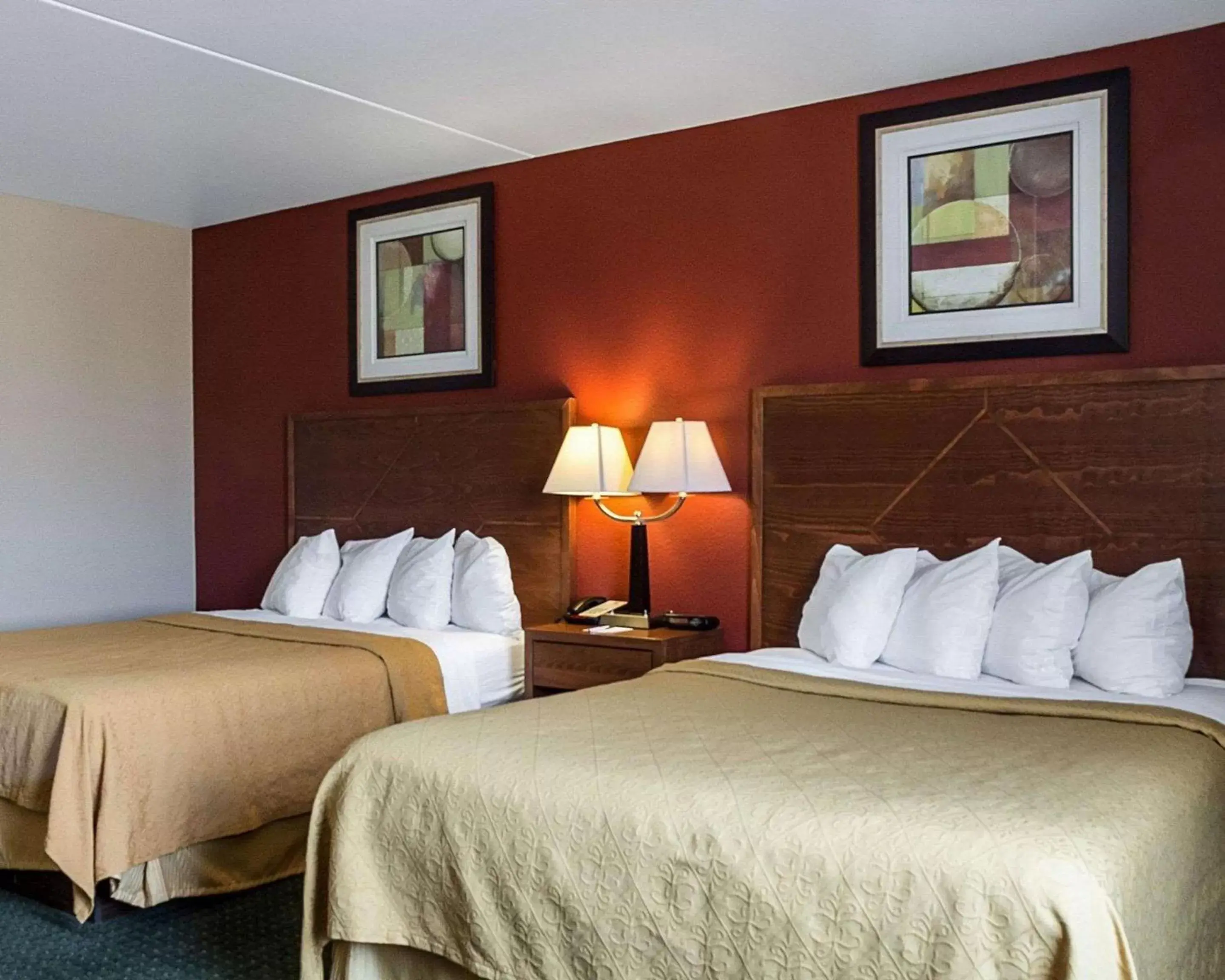 Photo of the whole room, Bed in Quality Inn & Suites Conference Center and Water Park