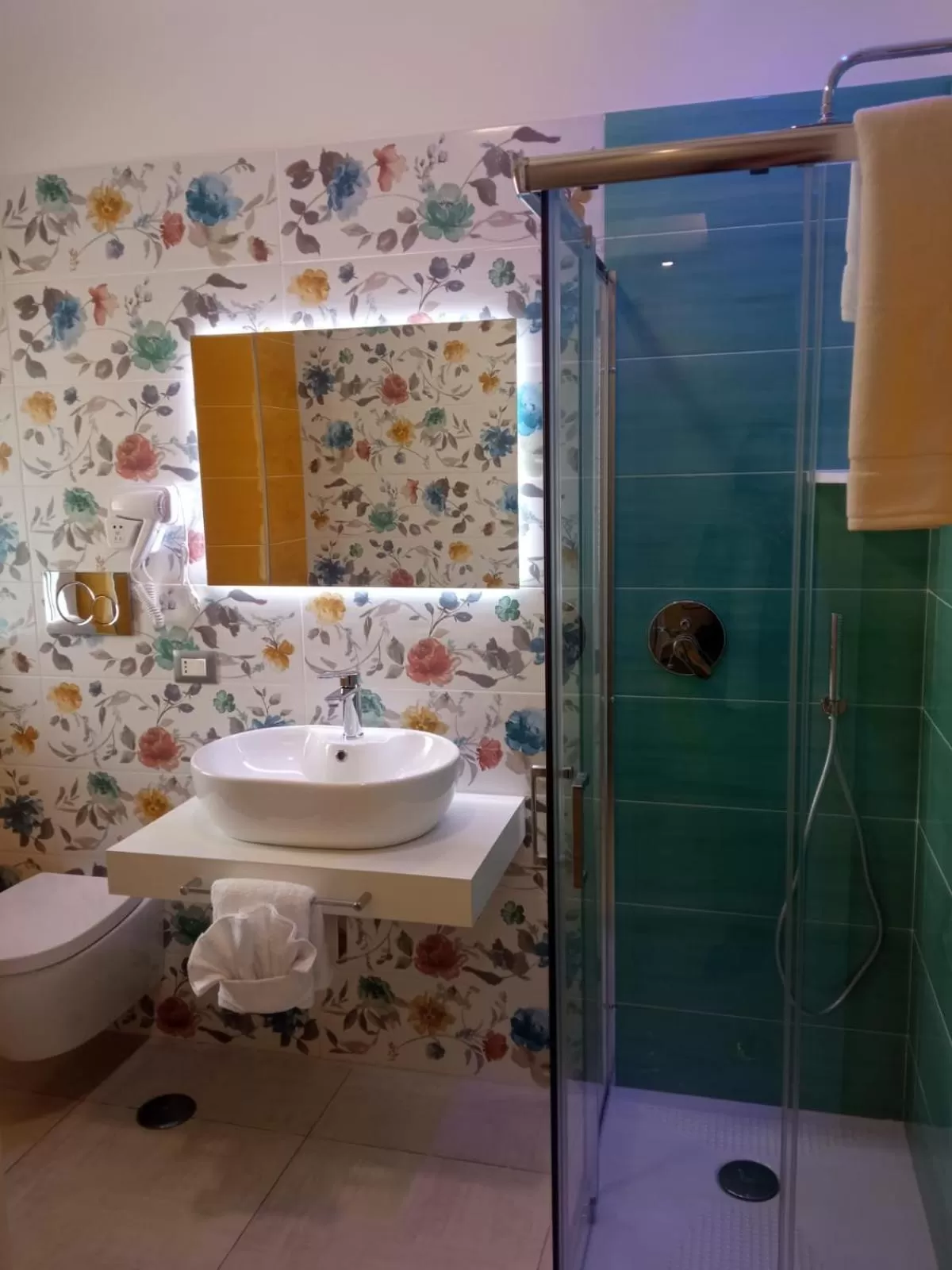 Shower, Bathroom in Rosy's House