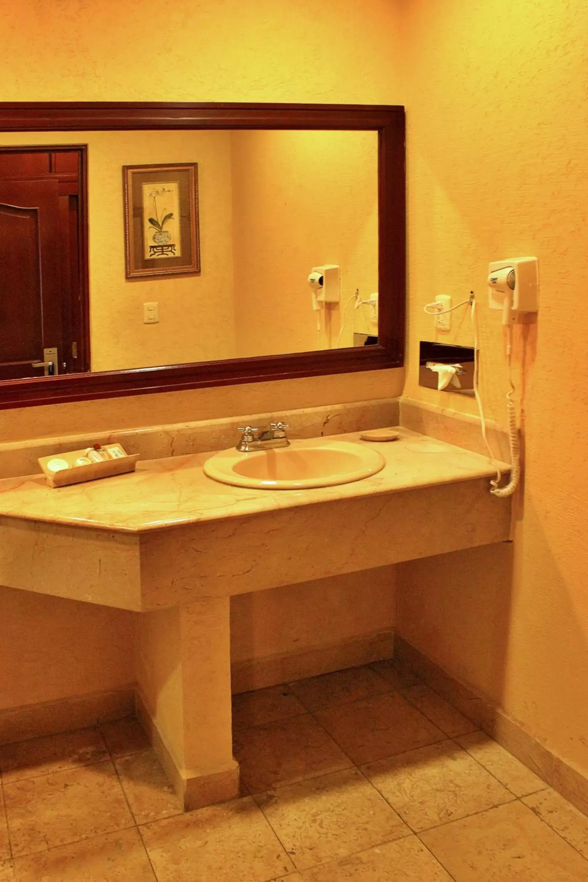 Bathroom in Hotel Casa Real Tehuacan