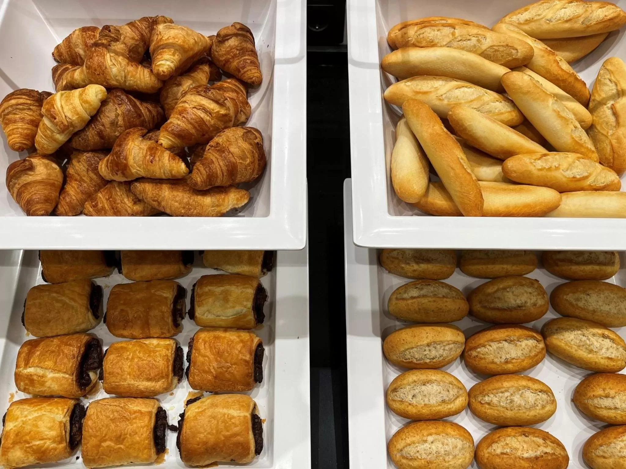 Breakfast in Holiday Inn Express Bilbao Airport by IHG