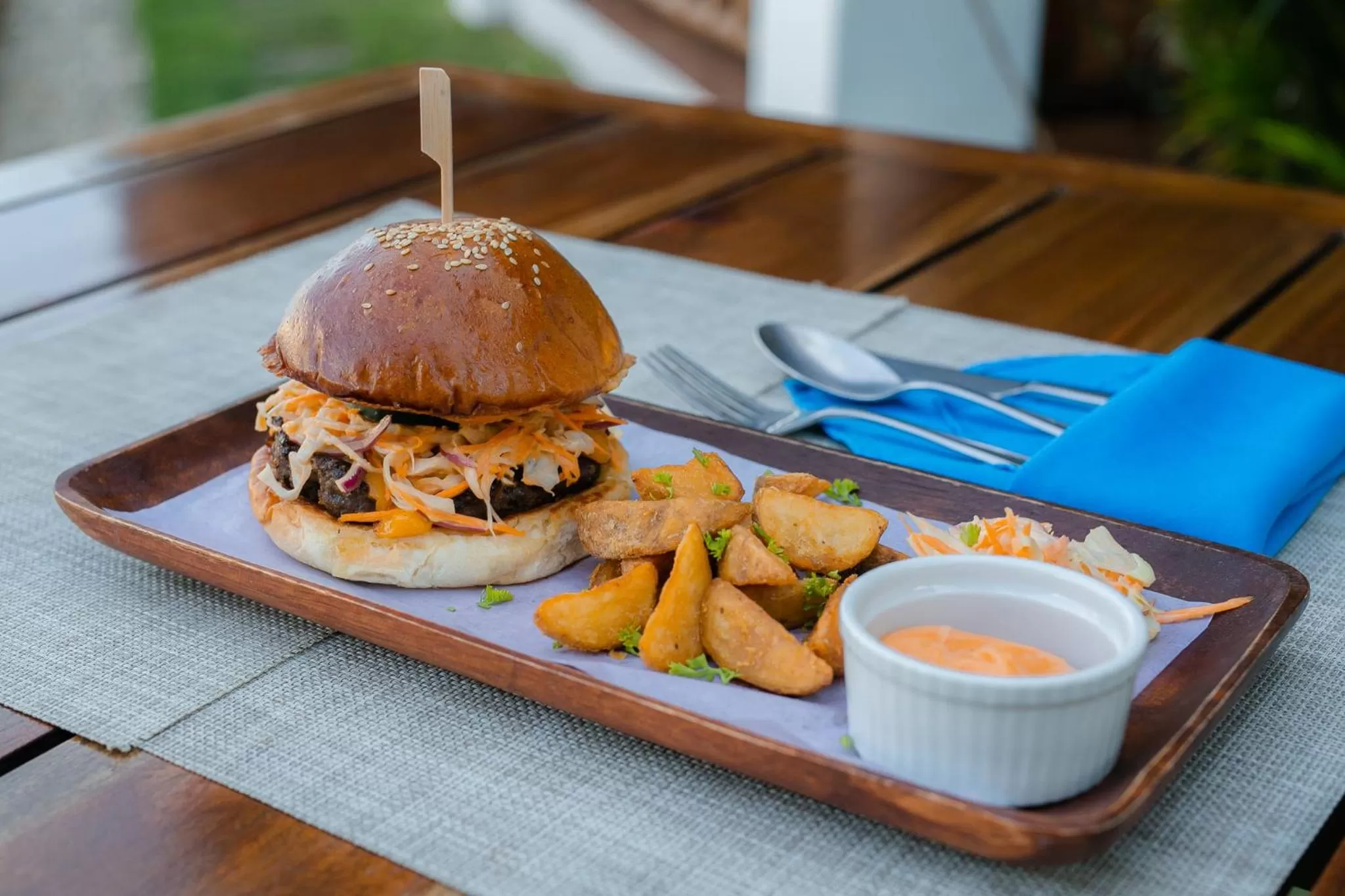 Food in Kav&#x27;s Beach Resort