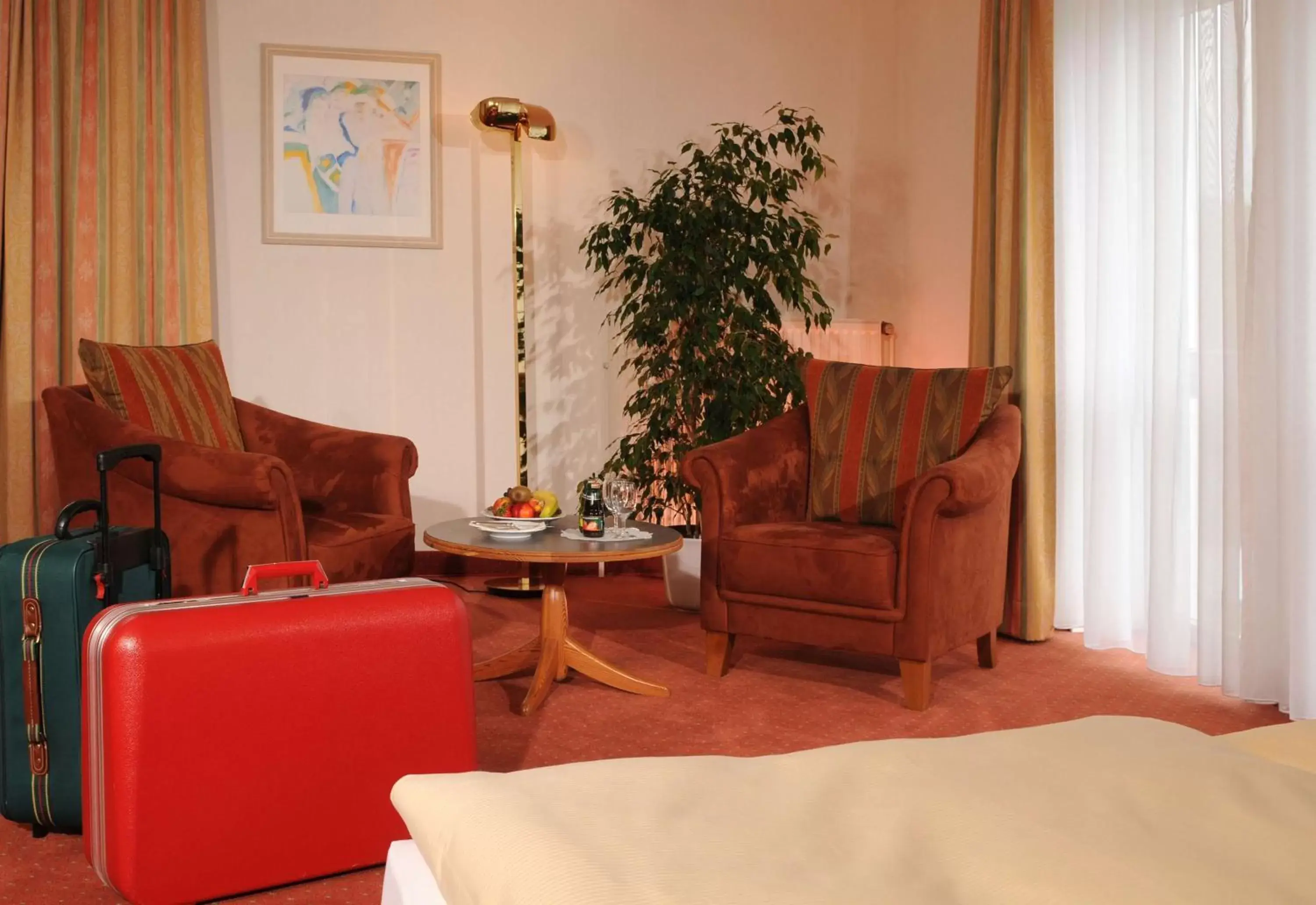 Photo of the whole room, Seating Area in Best Western Parkhotel Weingarten