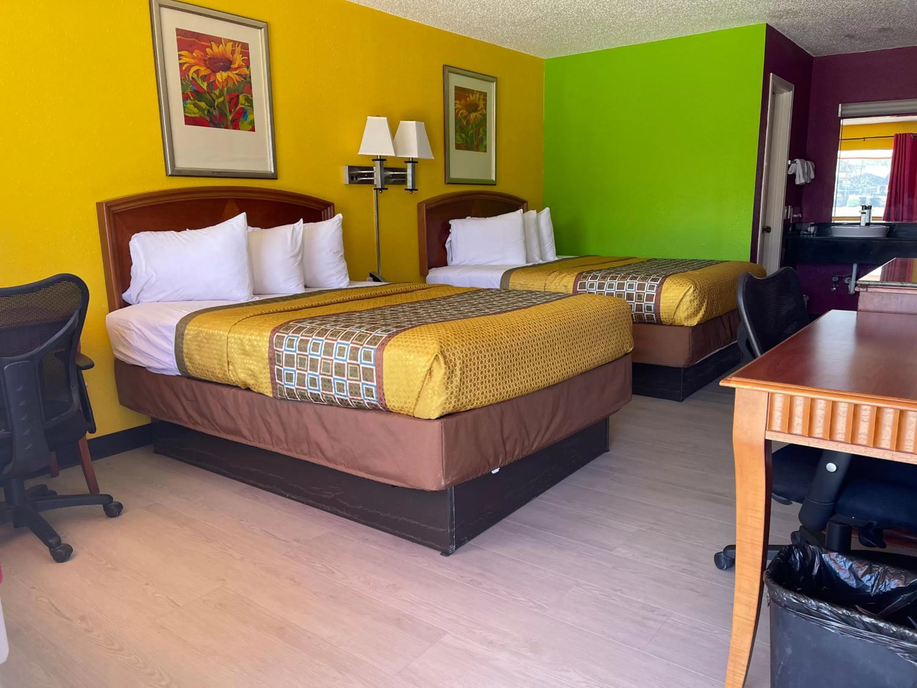 Bed in Morning Star Inn