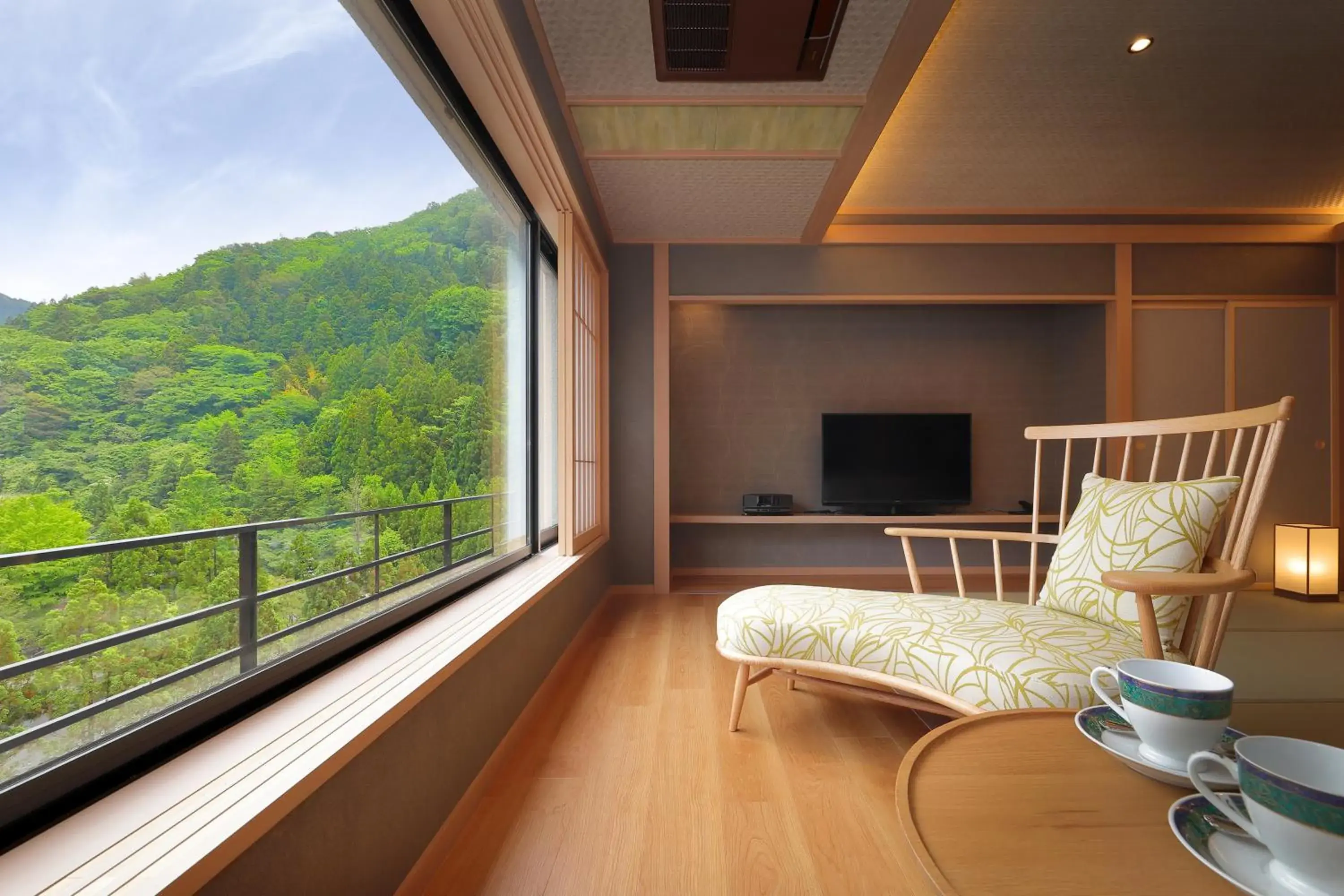 Natural landscape, Balcony/Terrace in Ryokan Tachibanaya