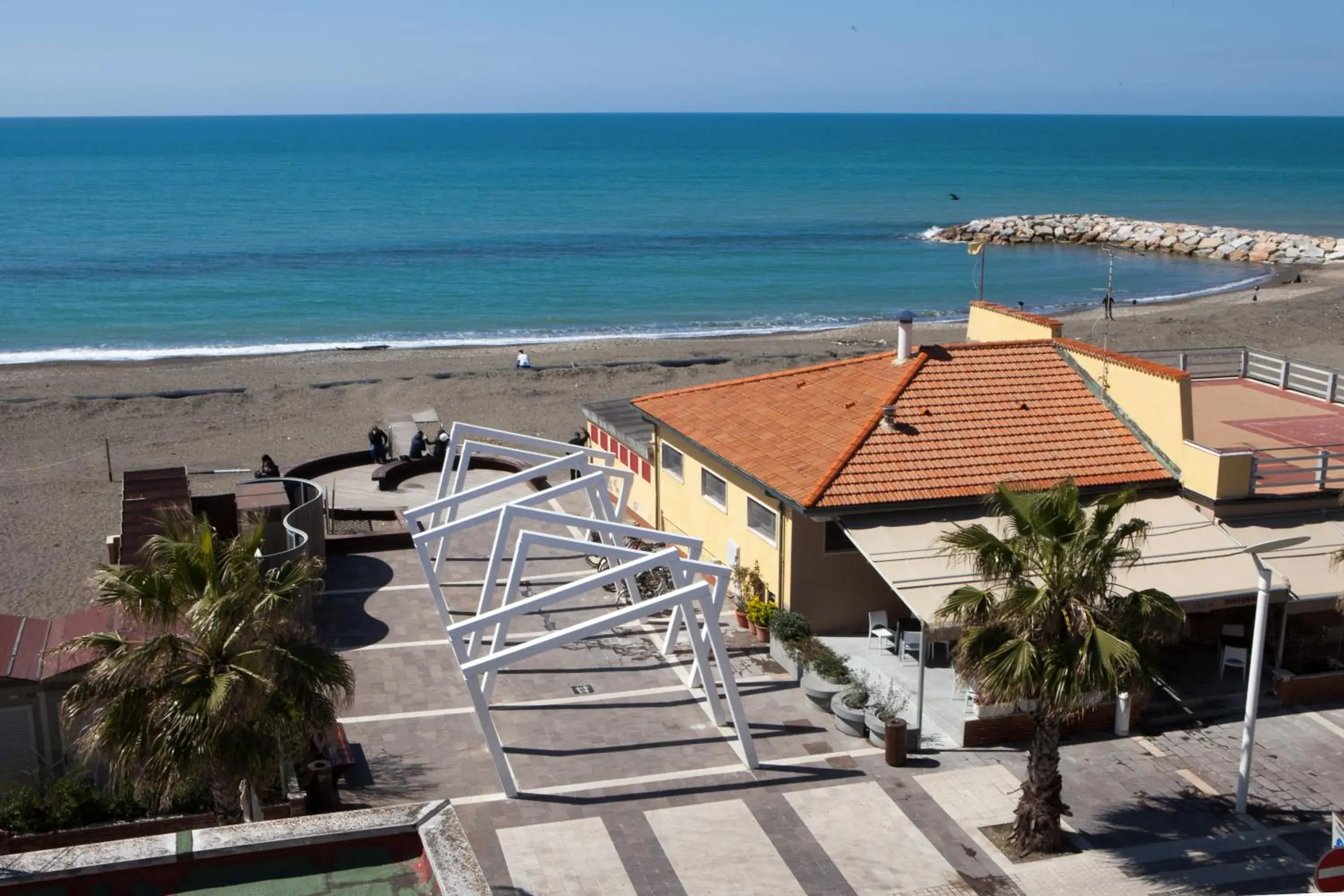 Beach in Albergo La Lampara