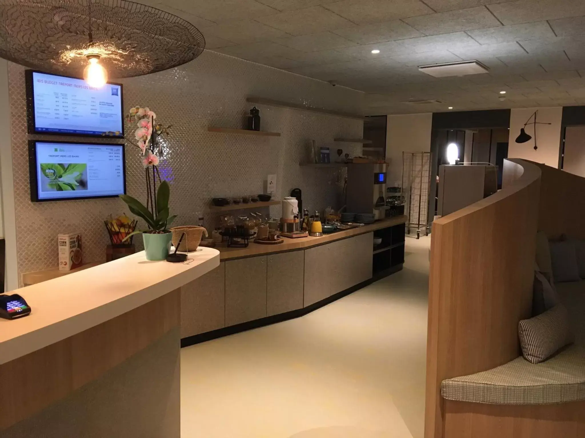Staff in ibis Budget Le Treport Mers Les Bains