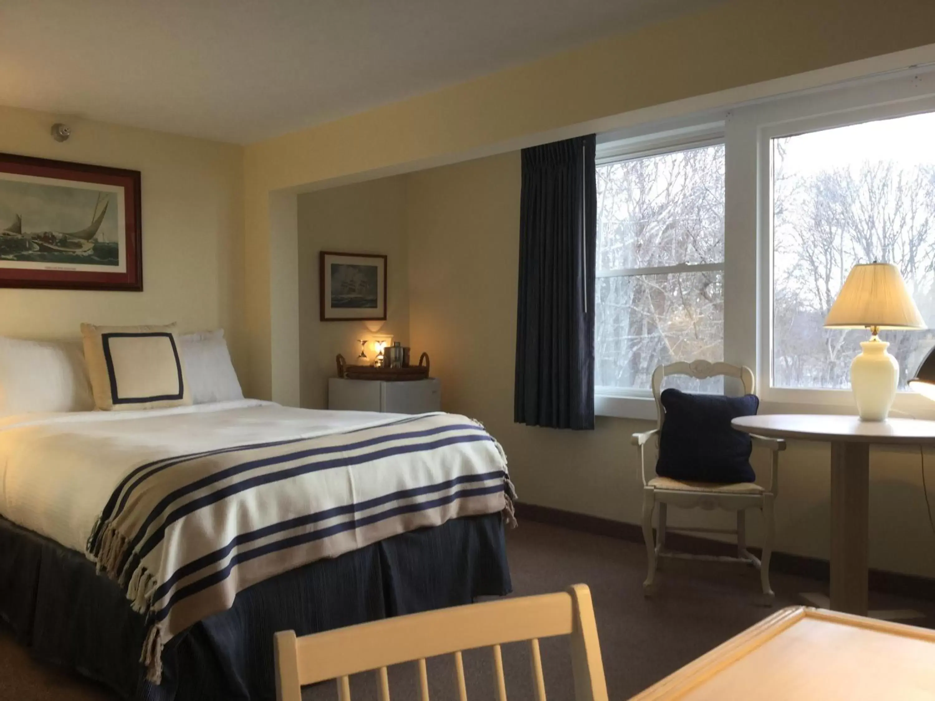 Bedroom, Bed in The Beach Rose Inn Bedroom, Bed in The Beach Rose Inn