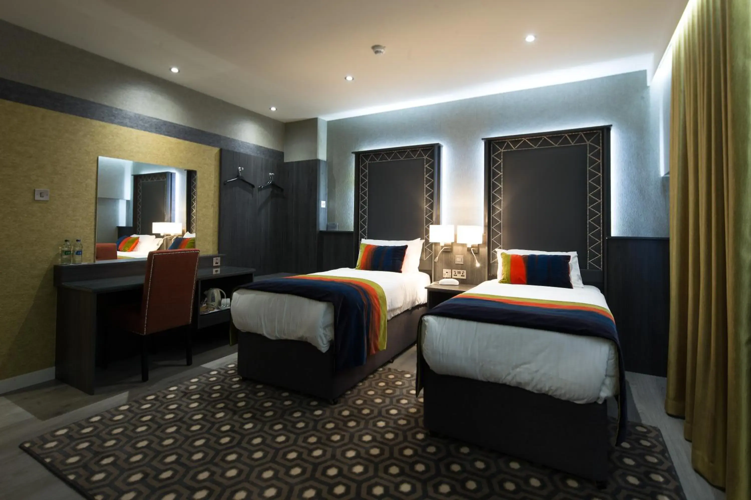Bed in Glenavon House Hotel