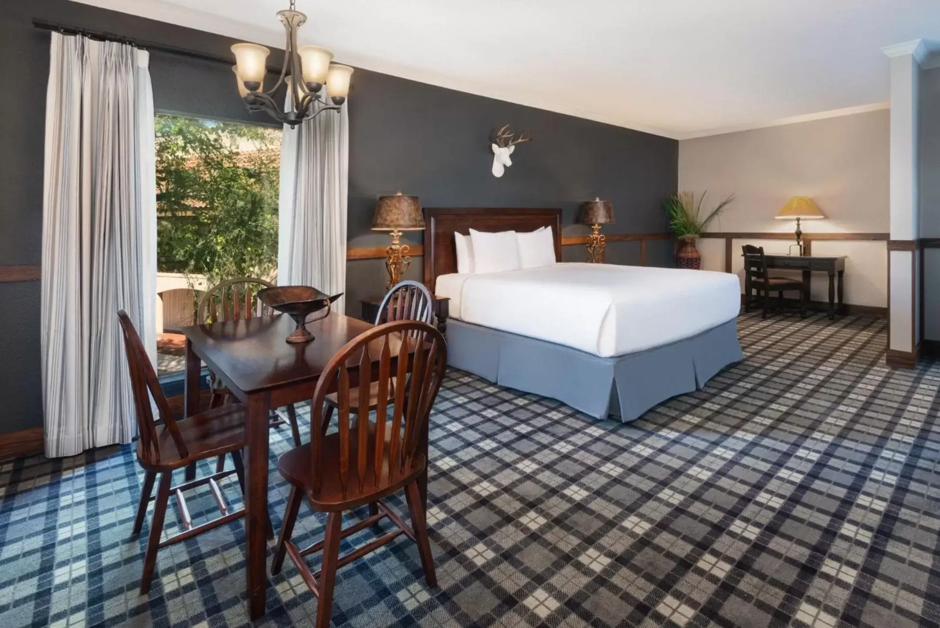 Bedroom in Tapatio Springs Hill Country Resort