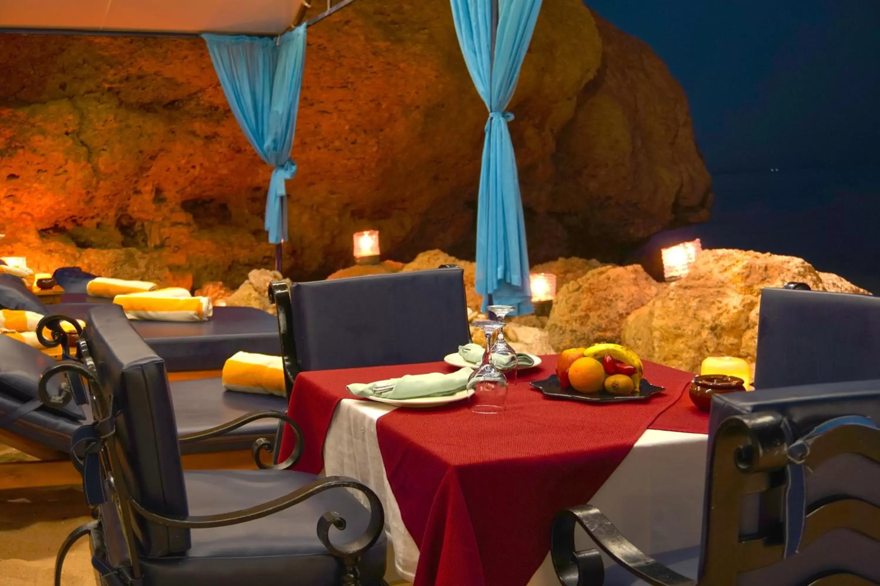 Seating area in Safir Sharm Waterfalls Resort