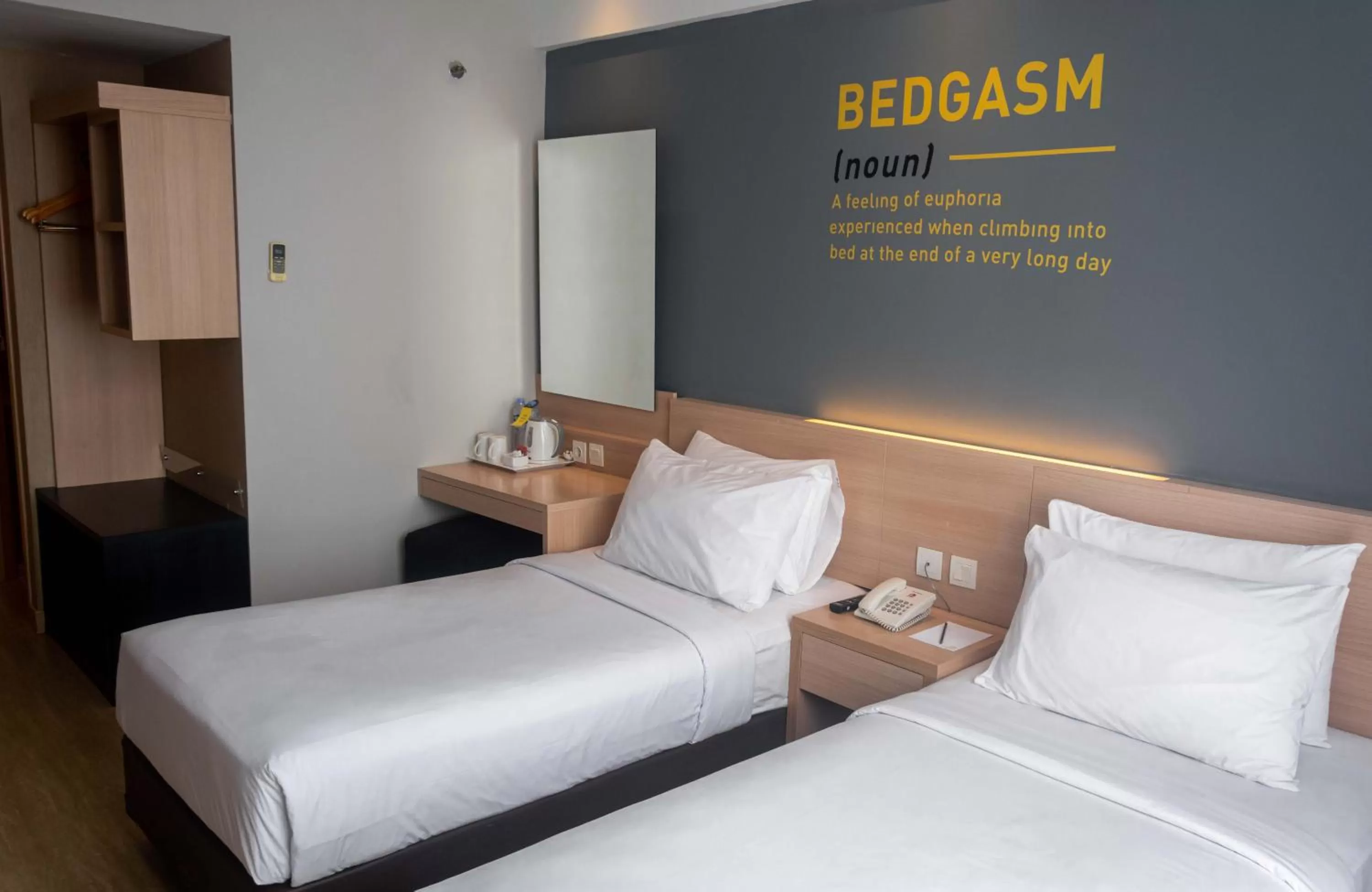 Bed in ROOMS INC d'botanica Bandung