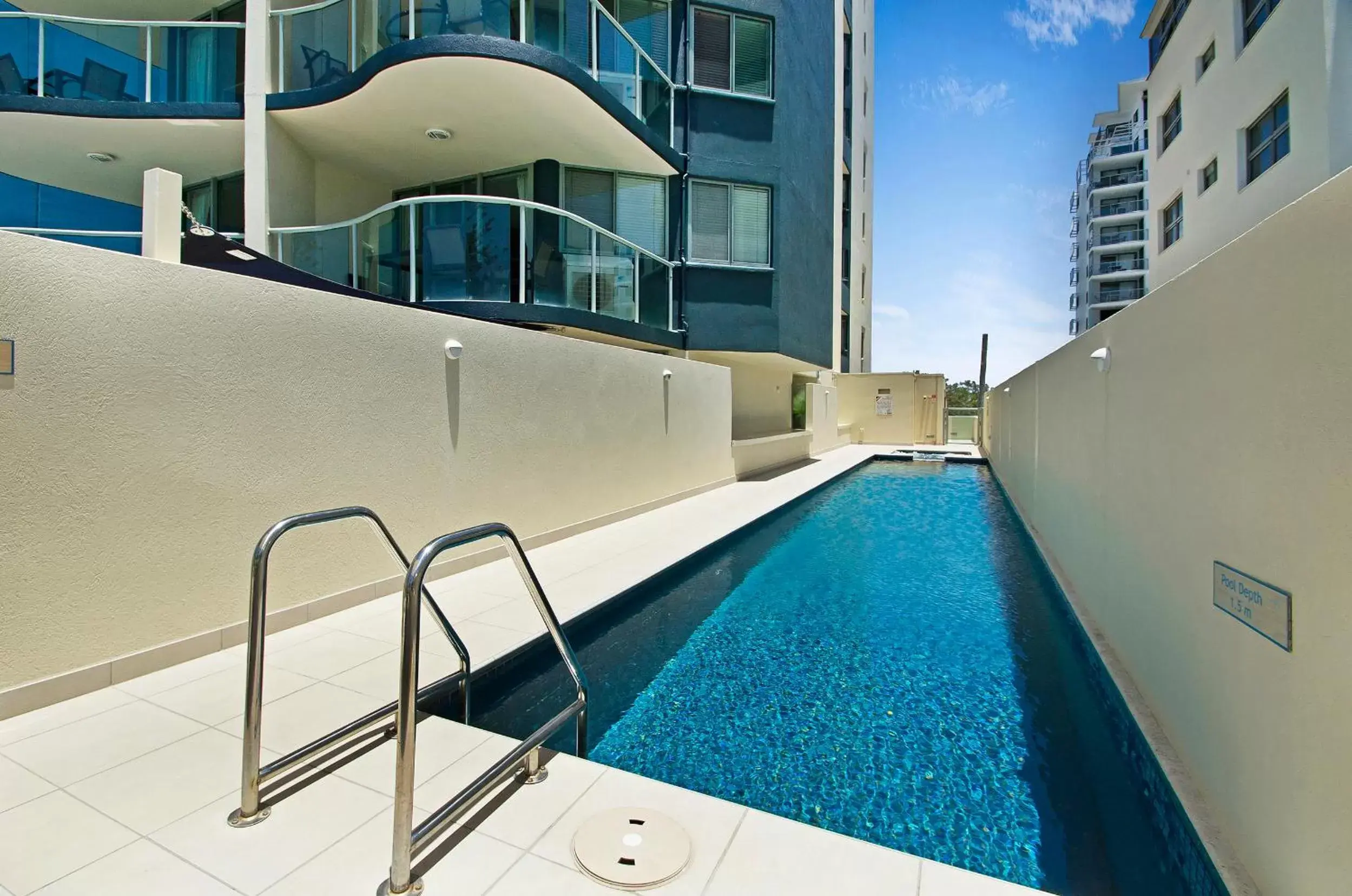 Swimming Pool in Malibu Apartments