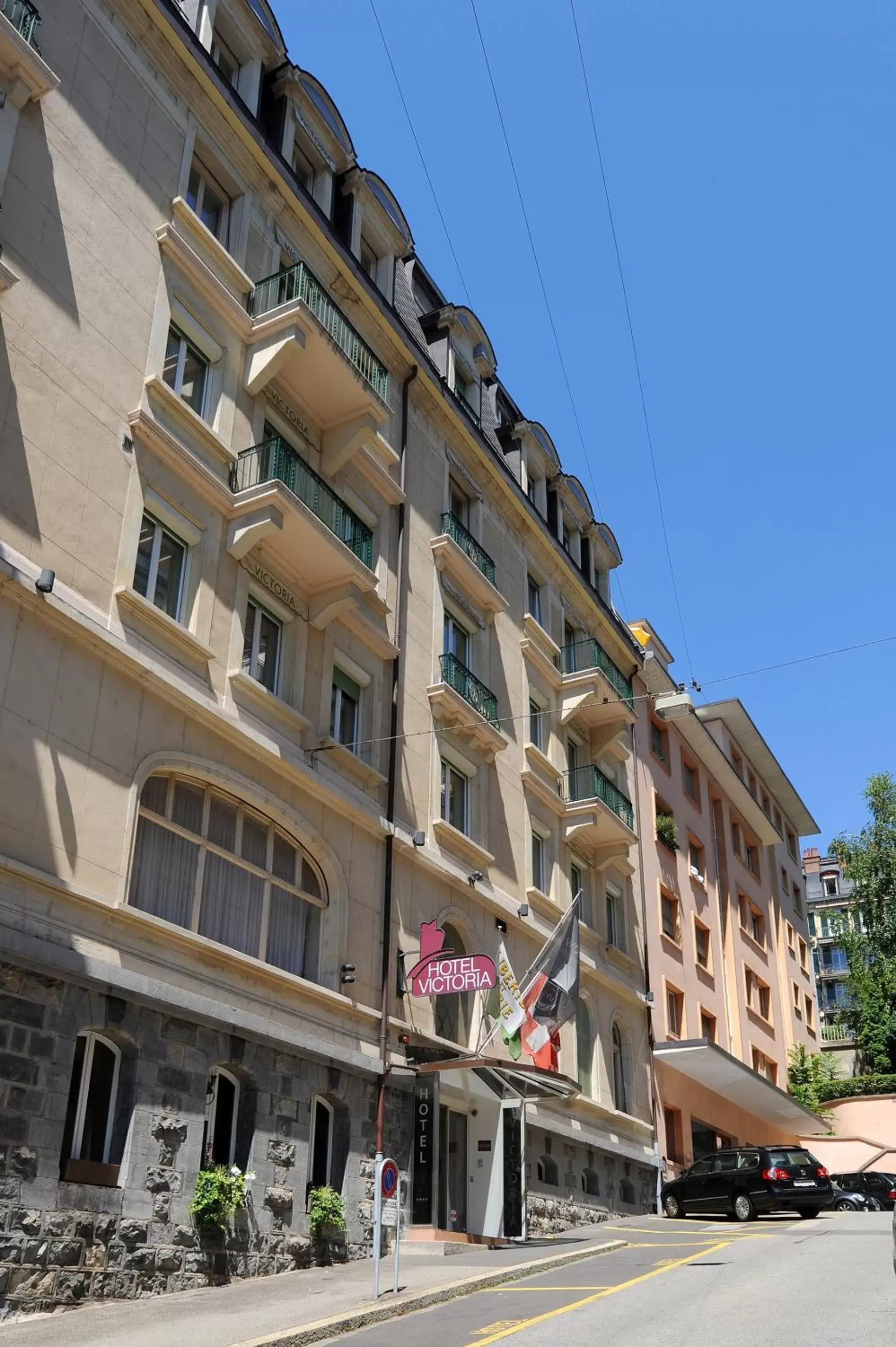 Facade/entrance, Property Building in Hotel Victoria