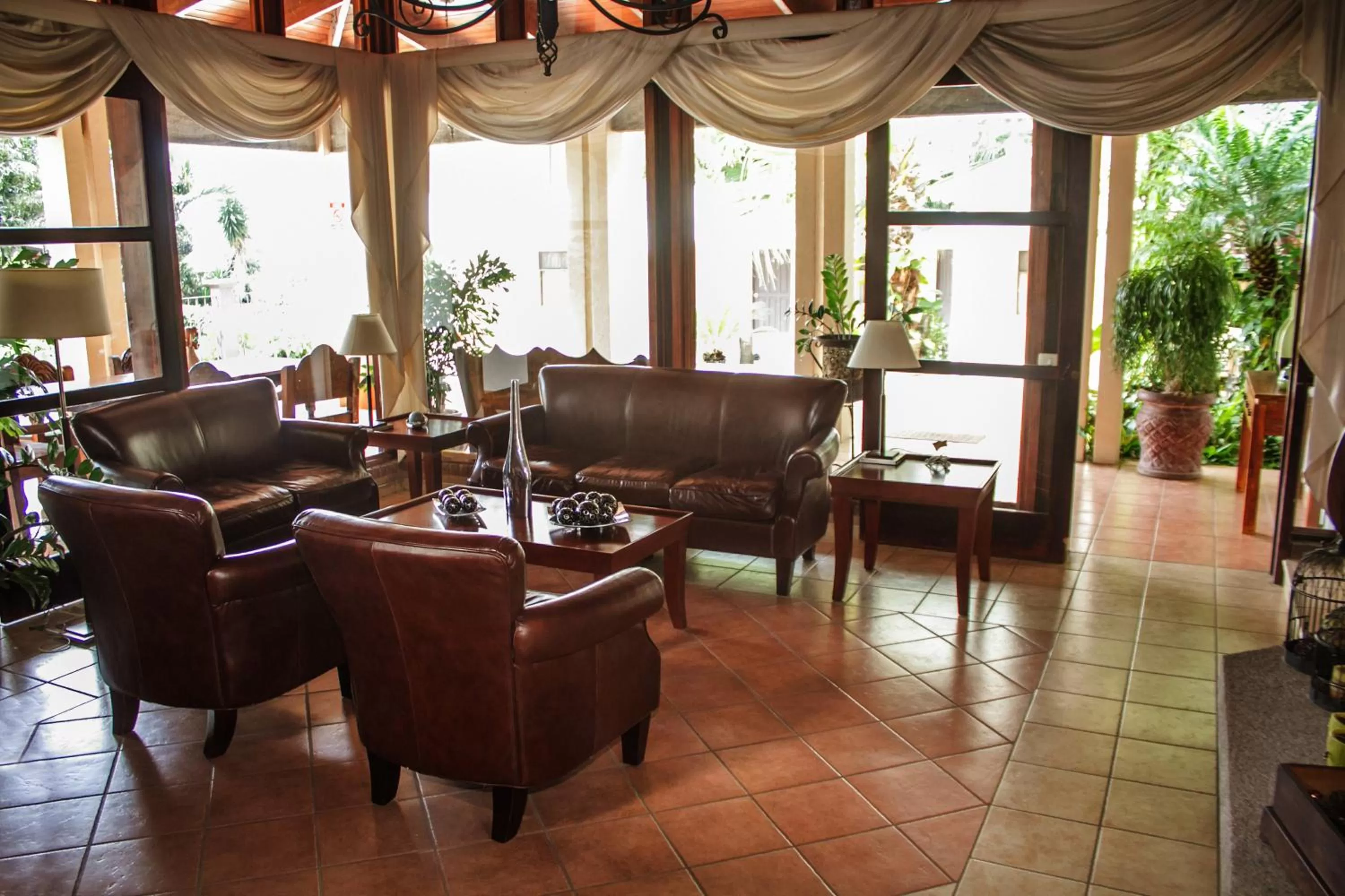 Decorative detail in La Riviera Hotel