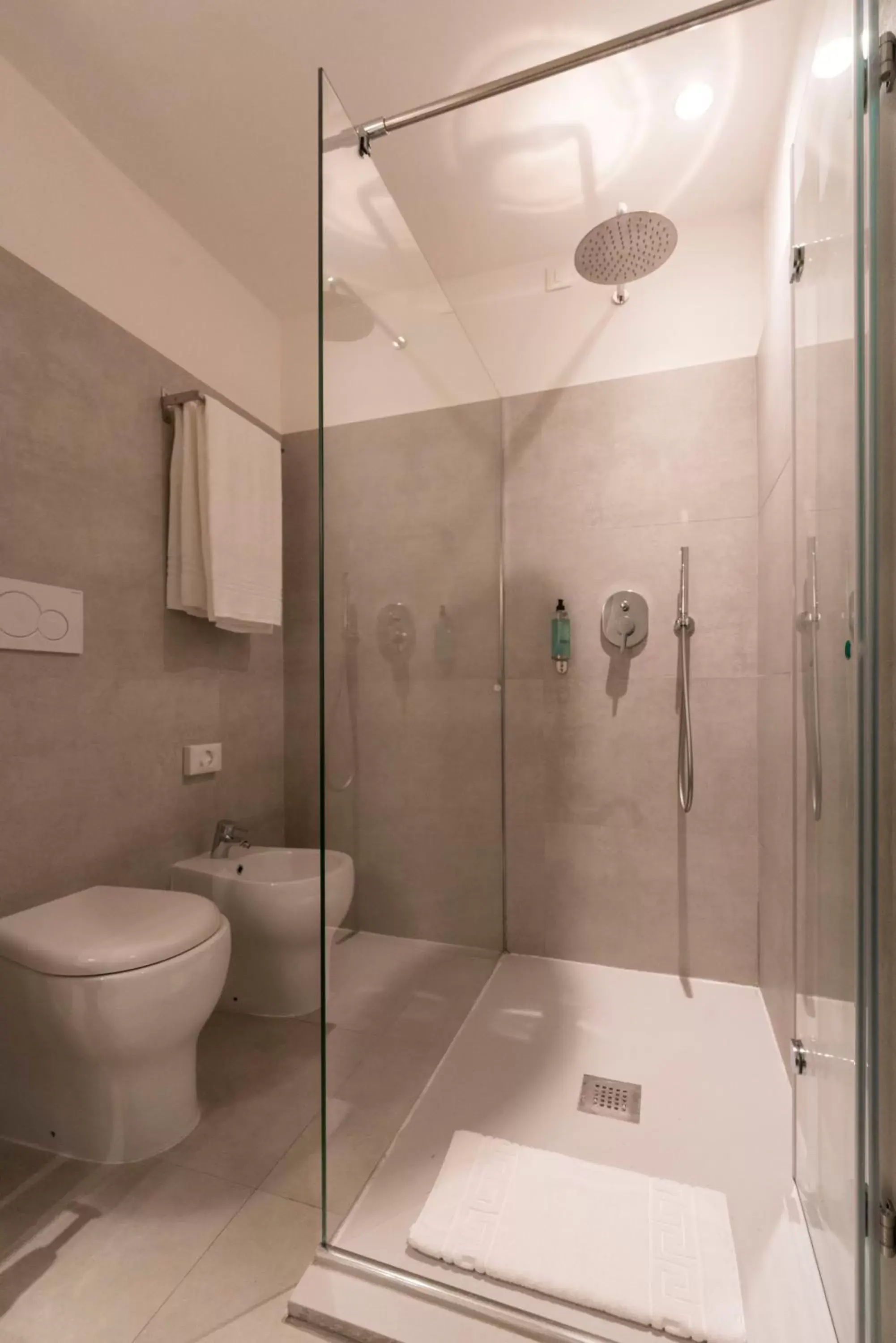 Bathroom in Kleos Hotel Milano