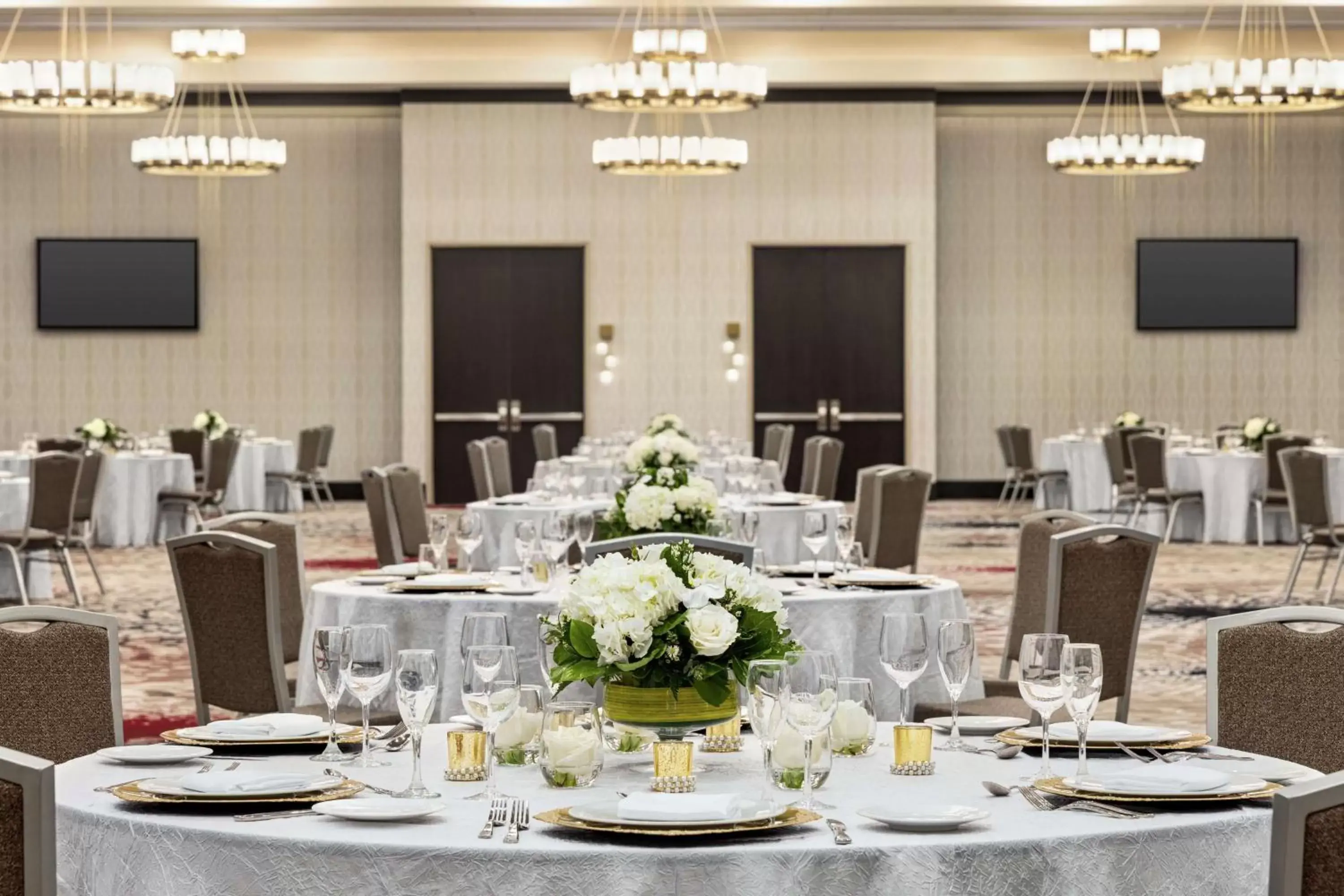 Meeting/conference room, Restaurant/Places to Eat in Embassy Suites by Hilton Round Rock