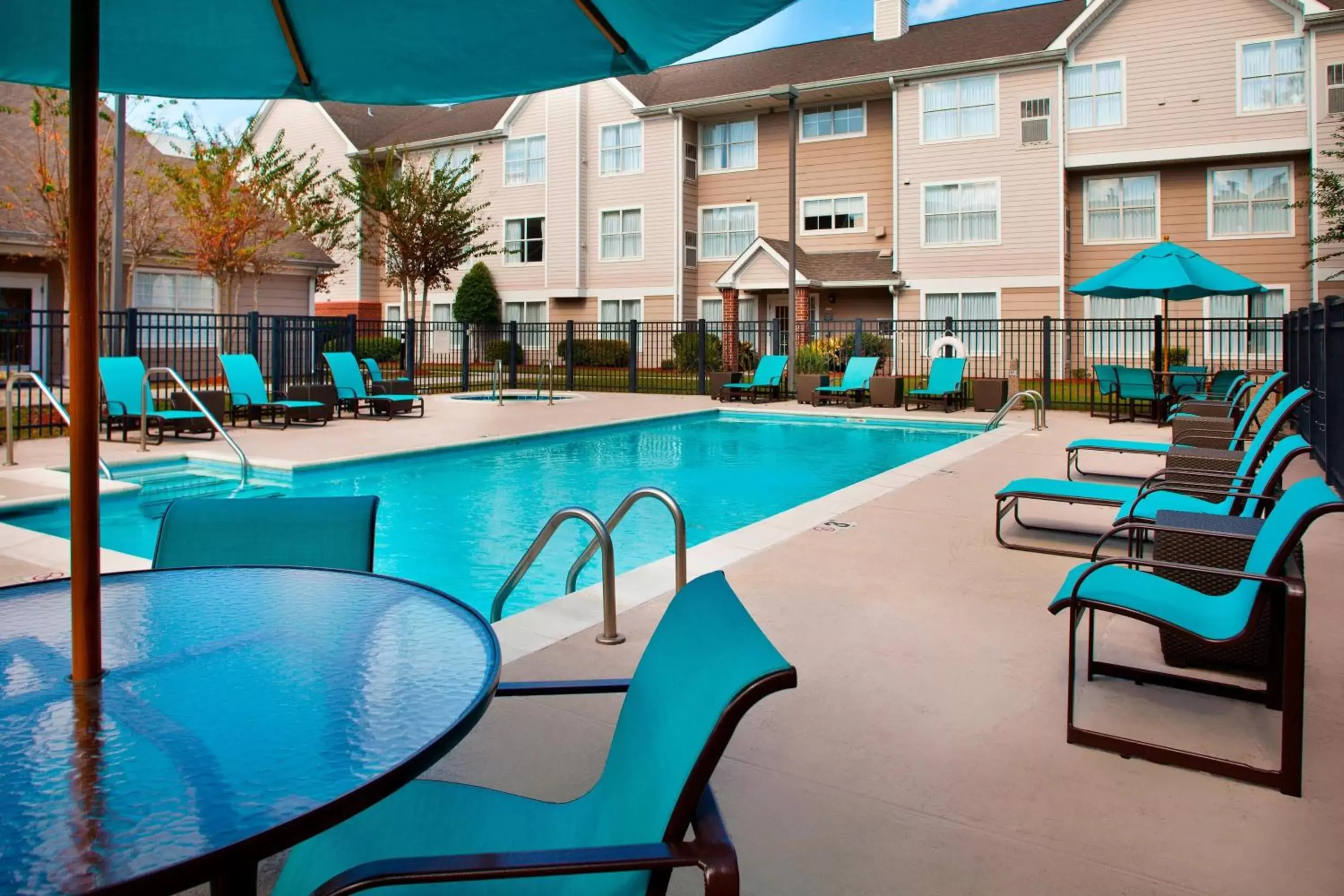 Swimming Pool in Residence Inn by Marriott New Orleans Metairie