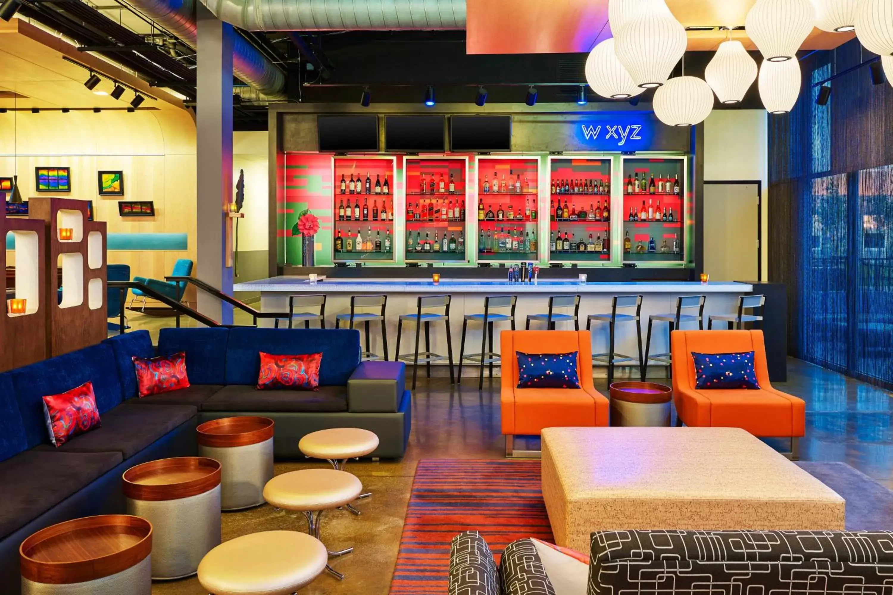 Restaurant/places to eat, Lounge/Bar in Aloft Beachwood