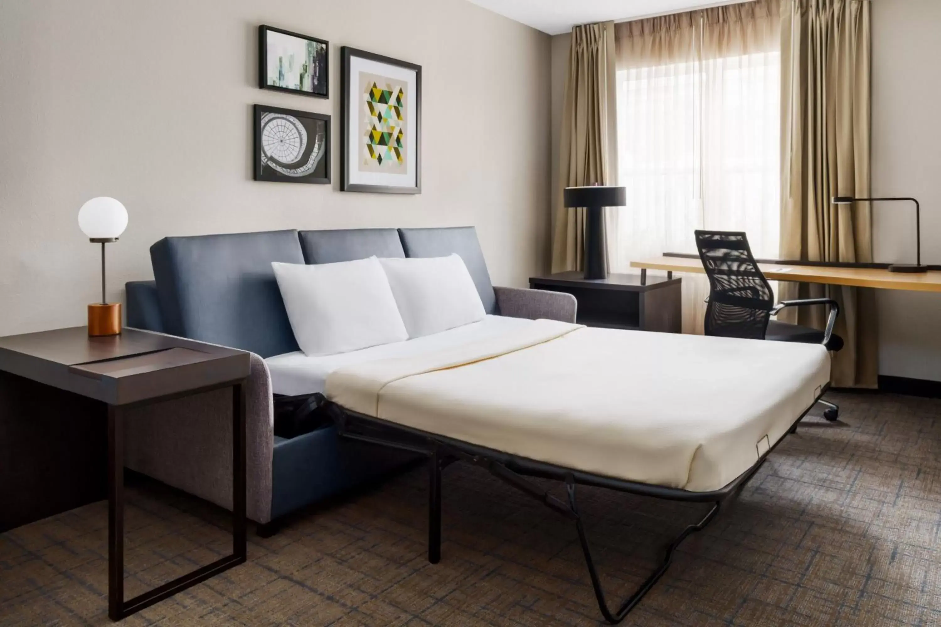 Living room, Bed in Residence Inn Hartford Rocky Hill