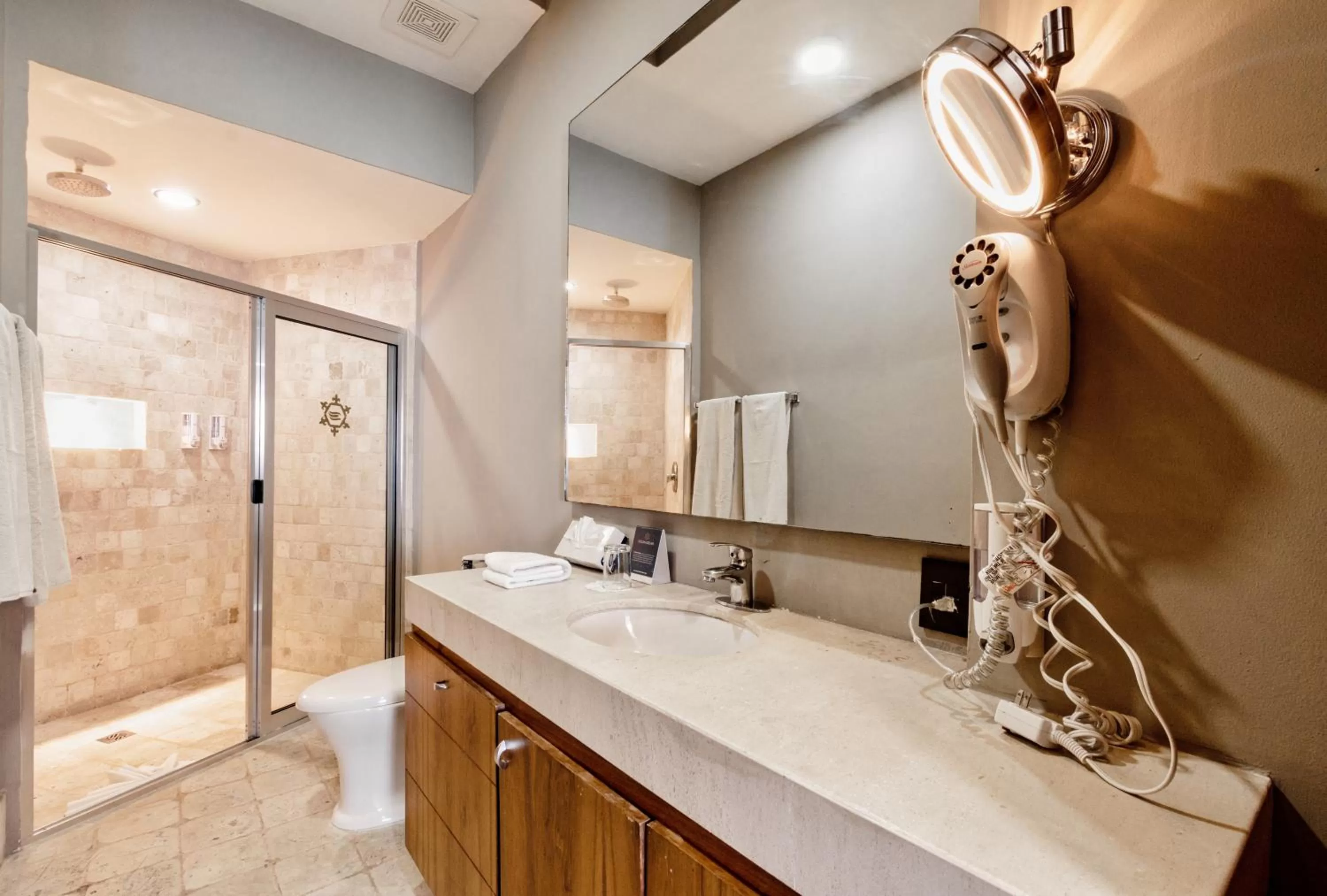 Bathroom in Ocean Dream Cancun by GuruHotel