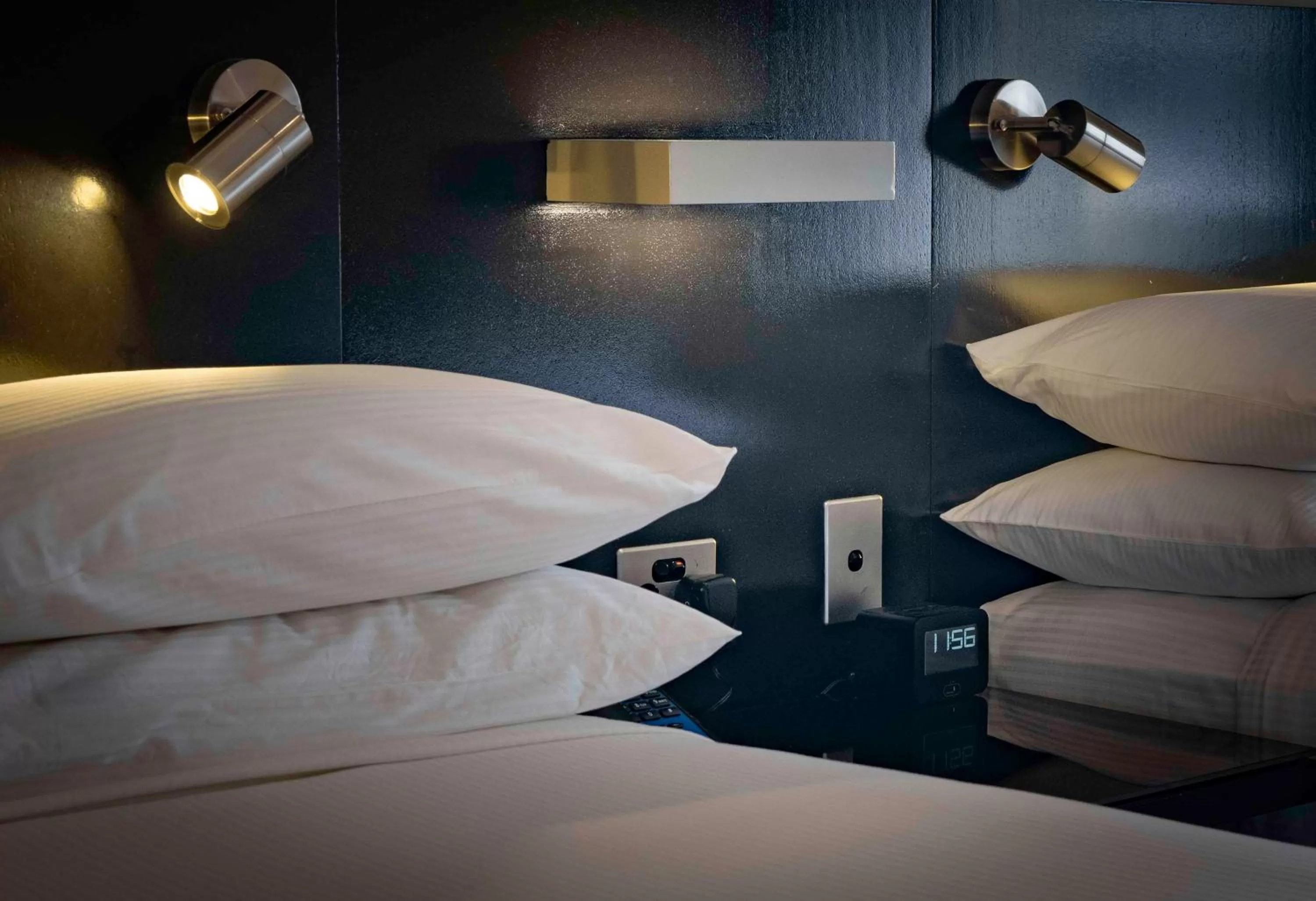 Bed in Hilton Cairns