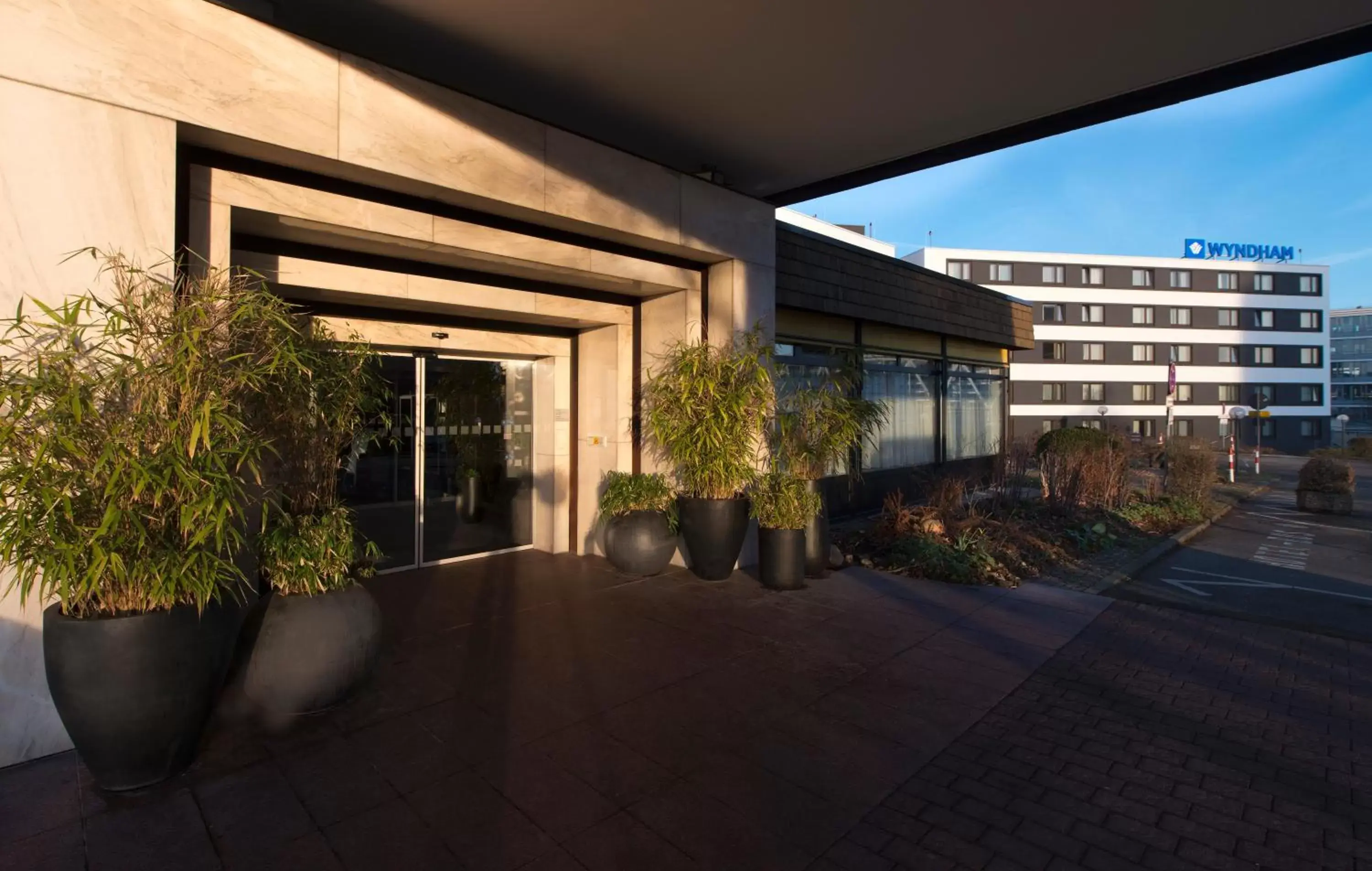 Facade/entrance, Property Building in Wyndham Stuttgart Airport Messe