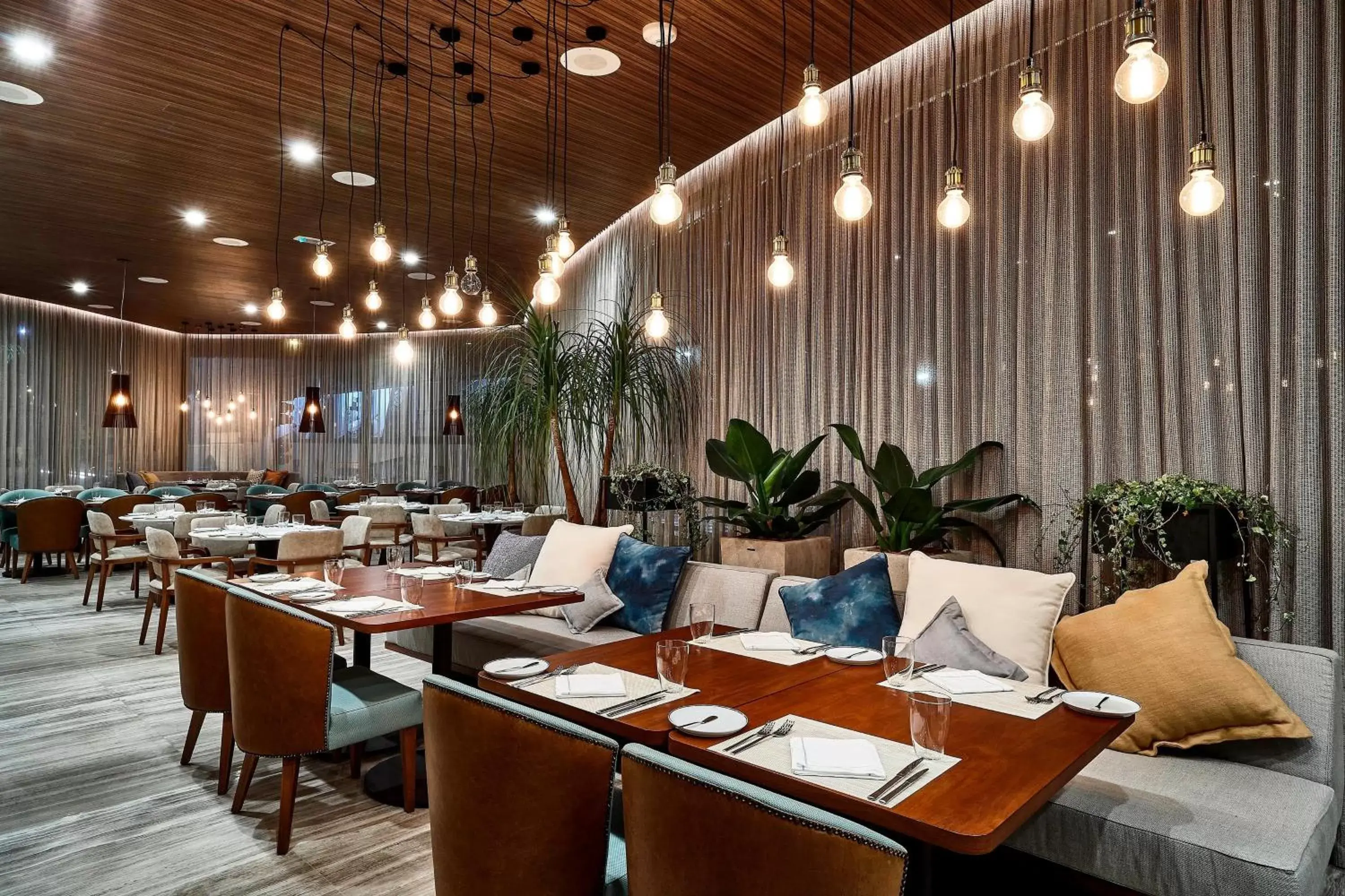 Restaurant/Places to Eat in Sheraton Santos Hotel