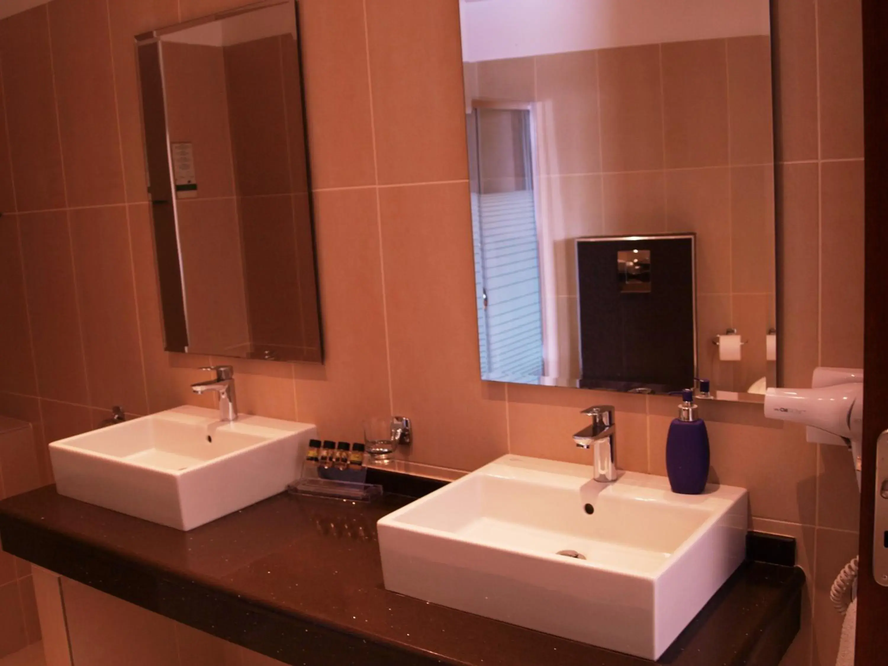 Bathroom in Castello Di Cavallieri Suites & Spa - Adults Only