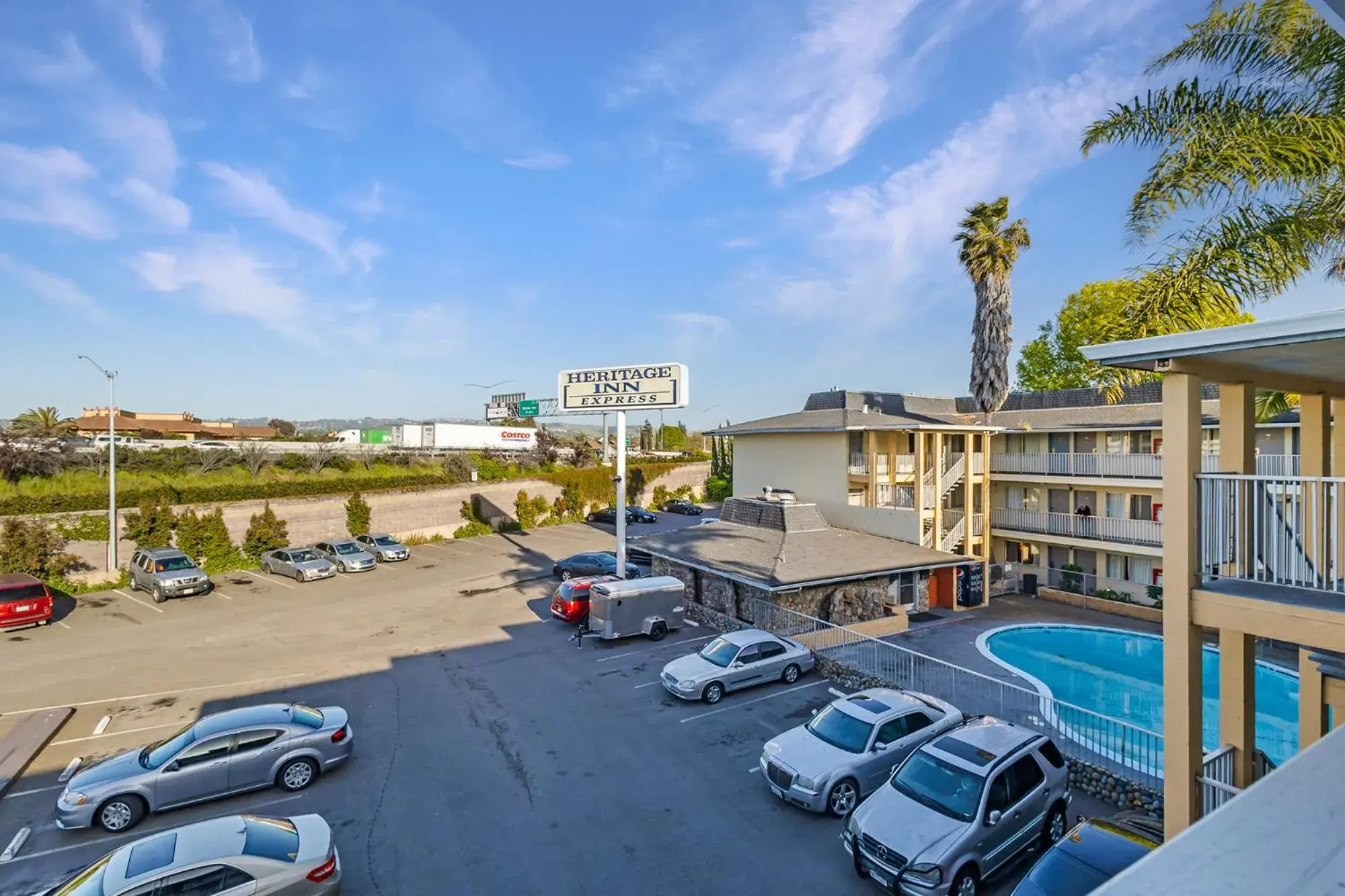 Property building in Heritage Inn Express Hayward Property building in Heritage Inn Express Hayward
