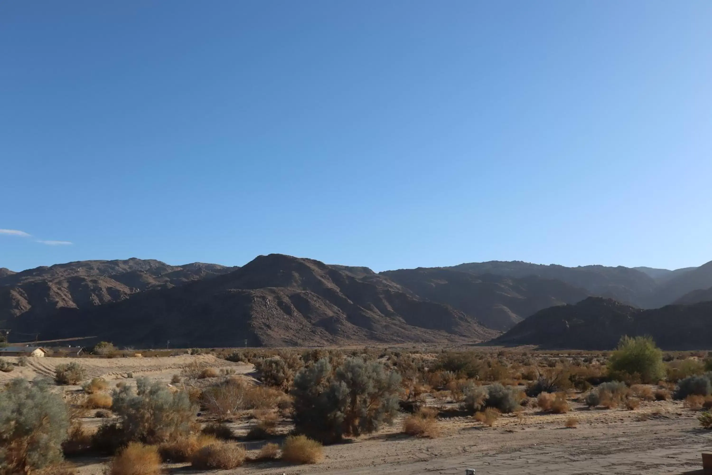 Natural landscape in Oasis Inn and Suites Joshua Tree -29 Palms