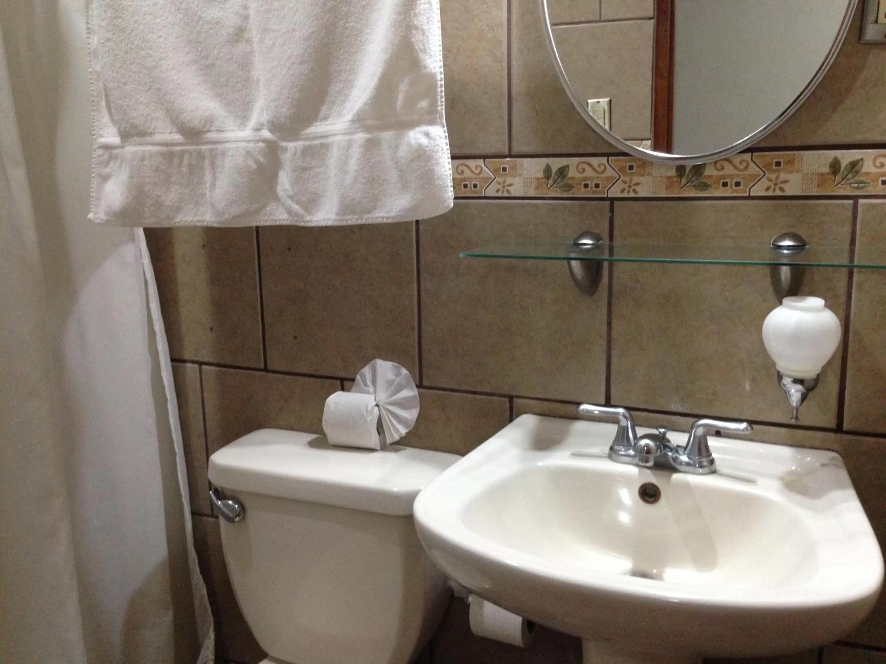 Bathroom in Hotel Mozonte