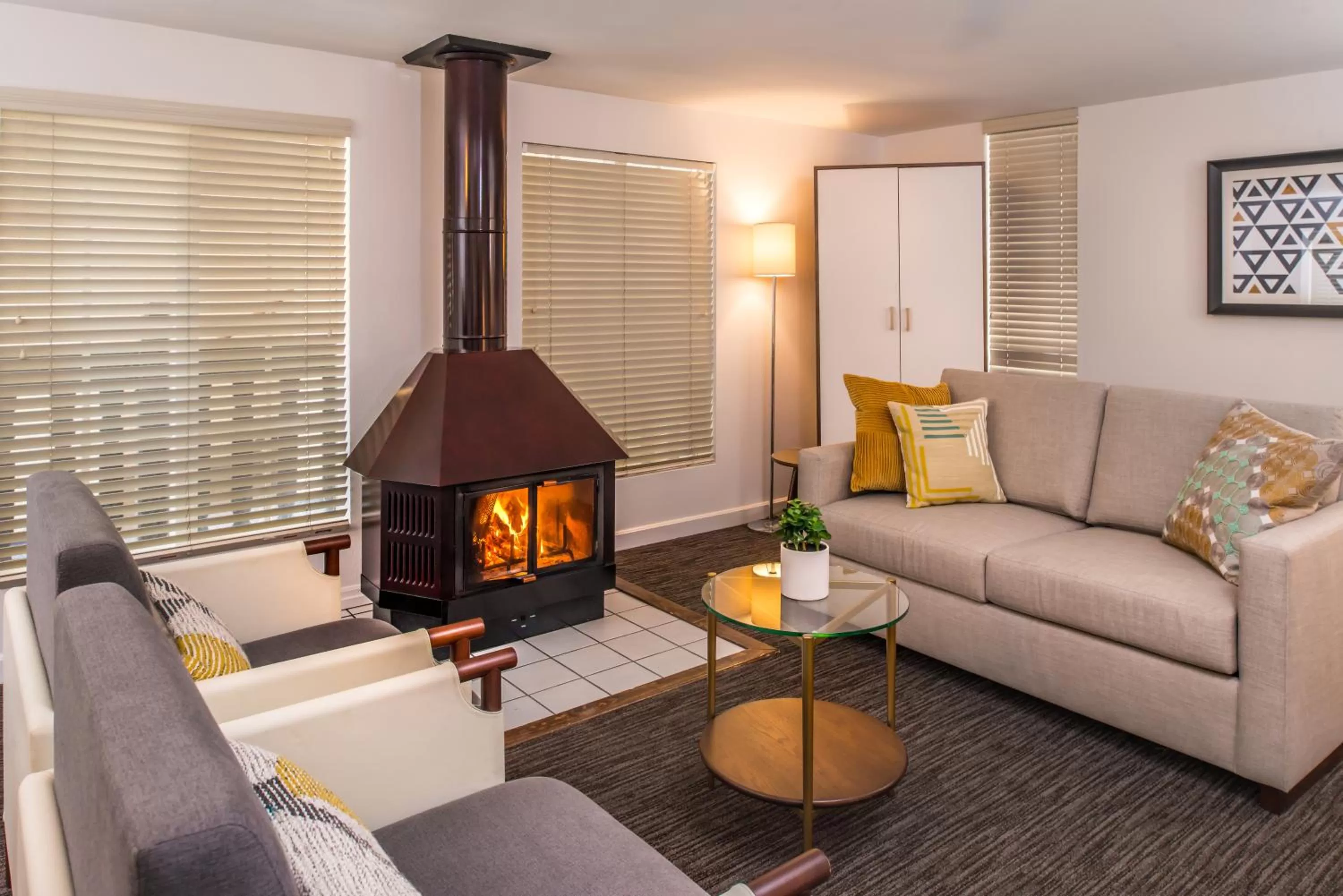 Seating area in Wine Valley Inn