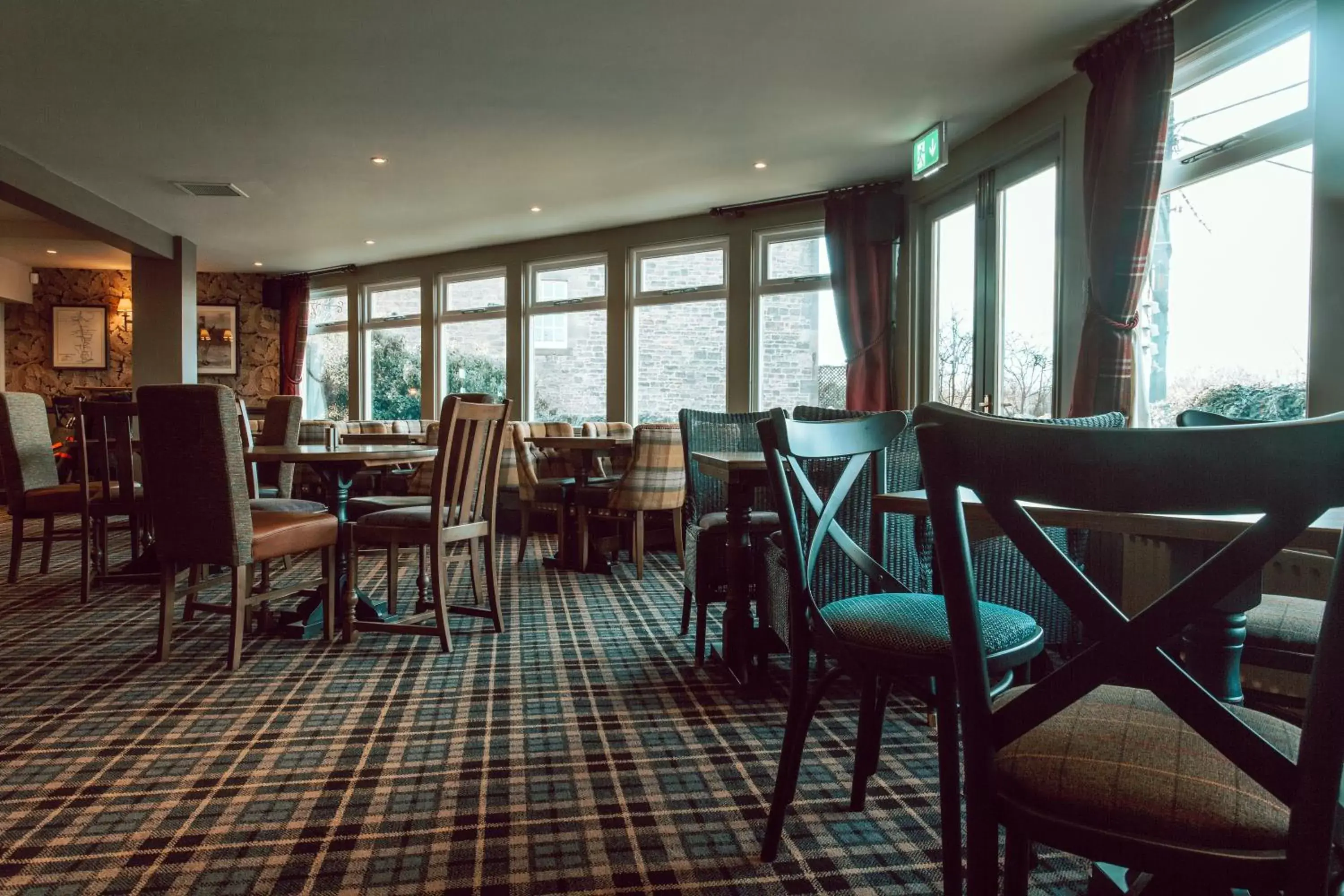 Restaurant/Places to Eat in The Wheatsheaf Hotel