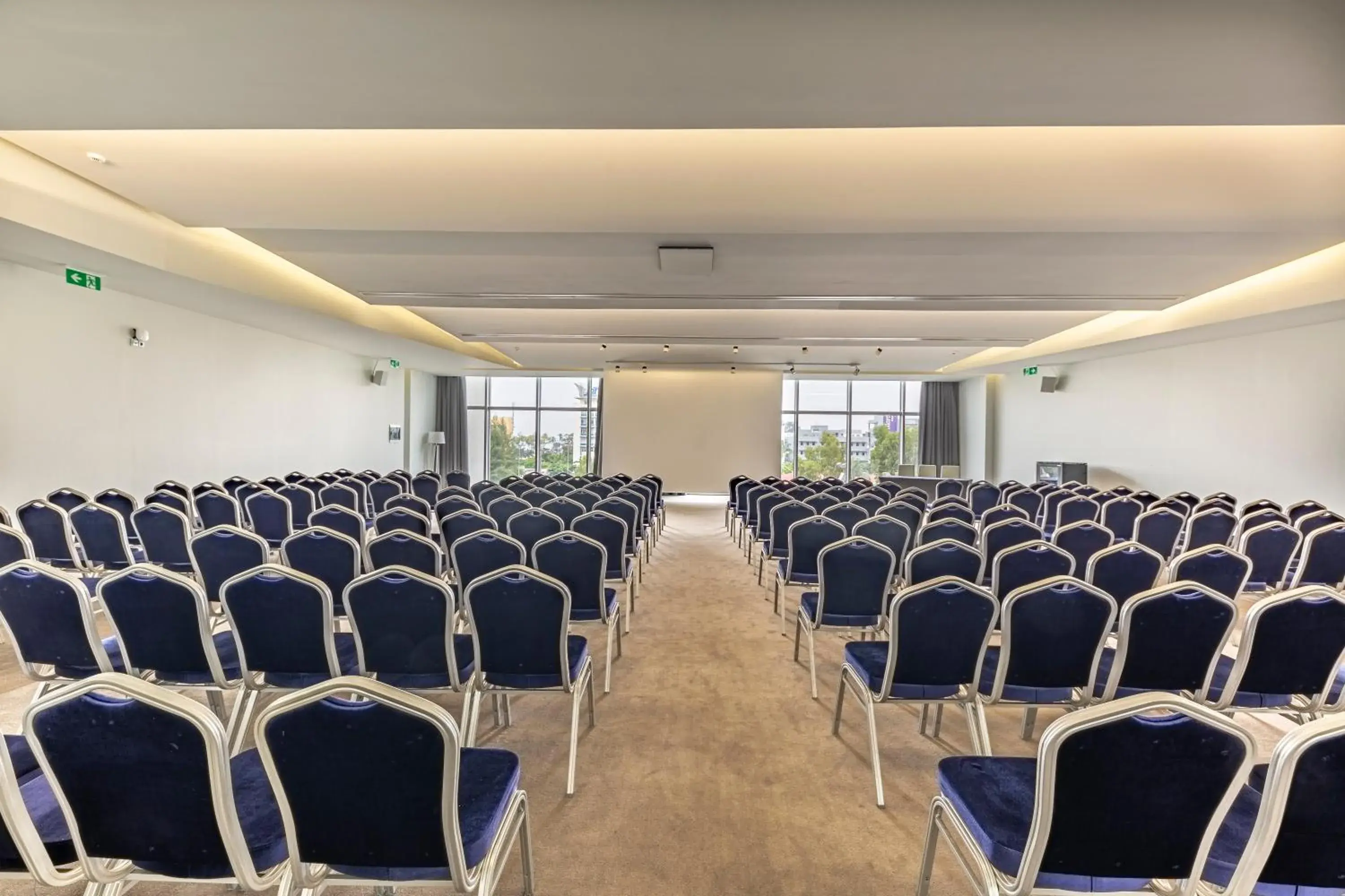 Business facilities in Meliá Maputo Sky