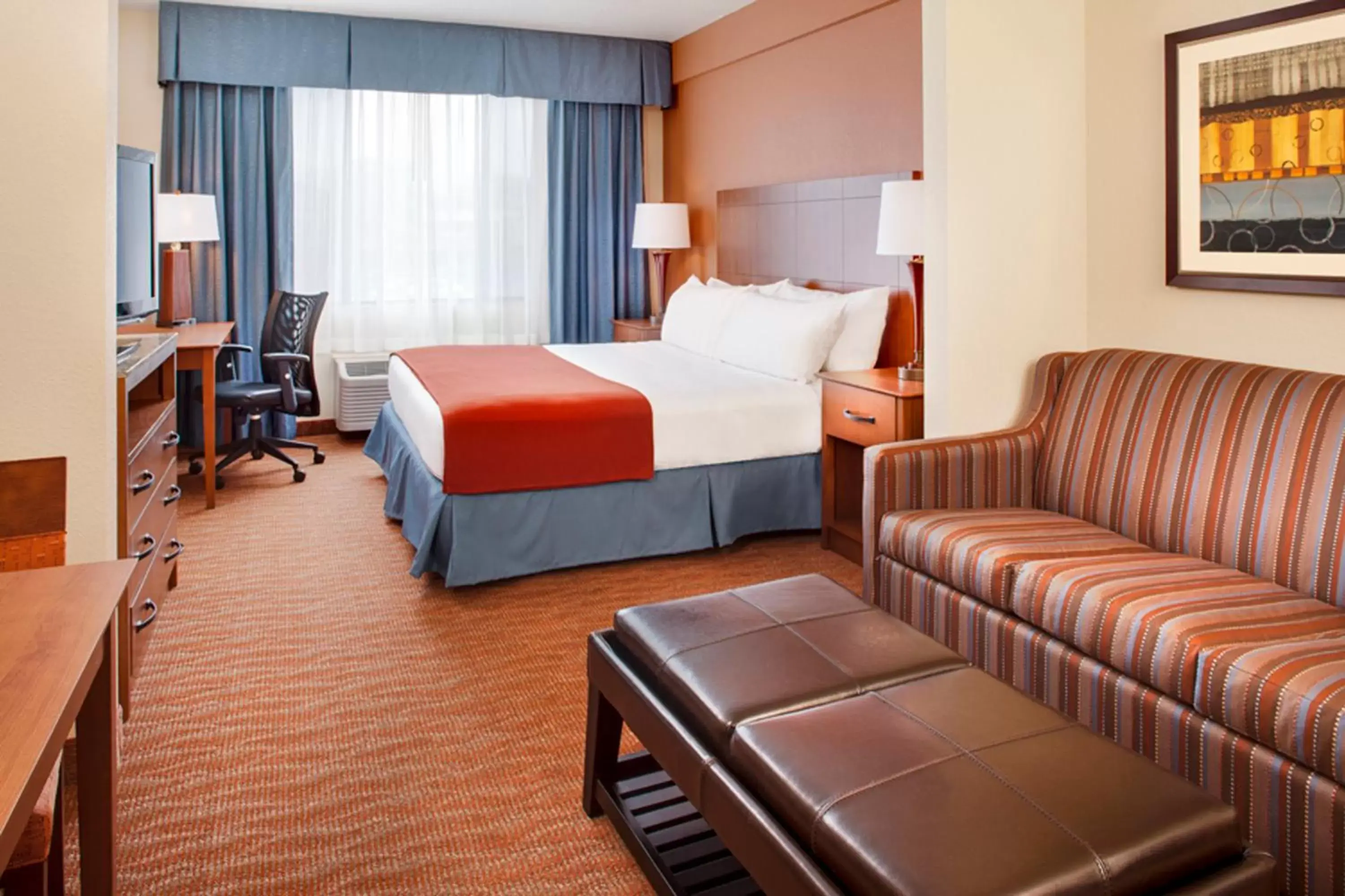 Photo of the whole room in Holiday Inn Express Hotel & Suites Coralville, an IHG Hotel