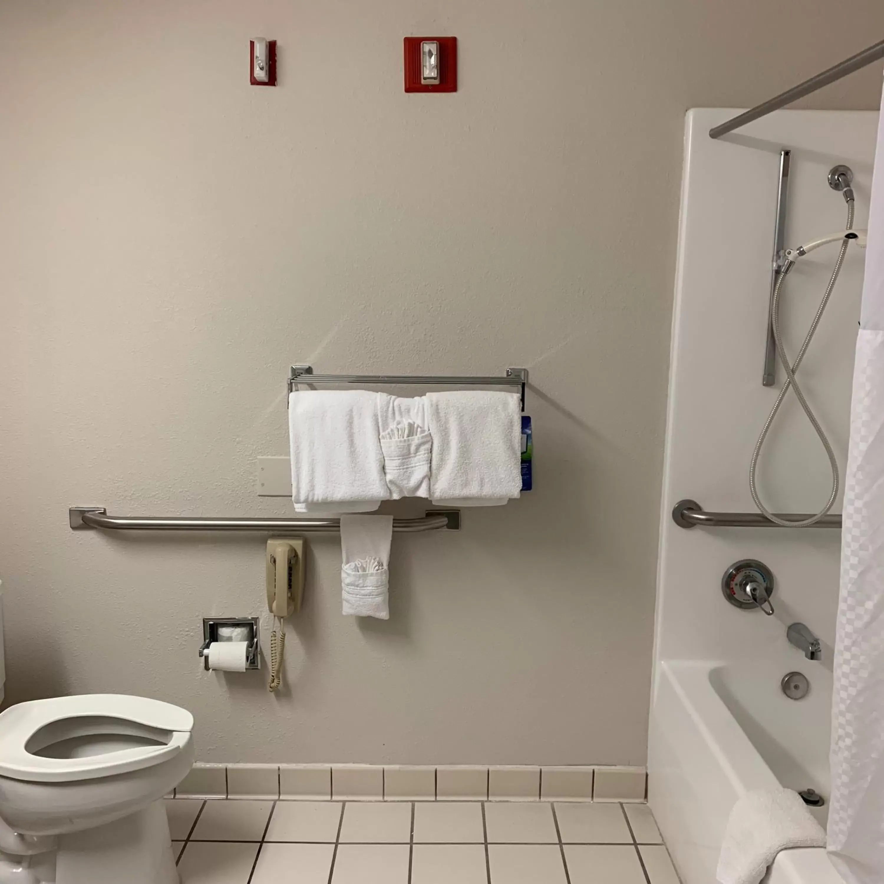 Bathroom in Baymont by Wyndham Casa Grande