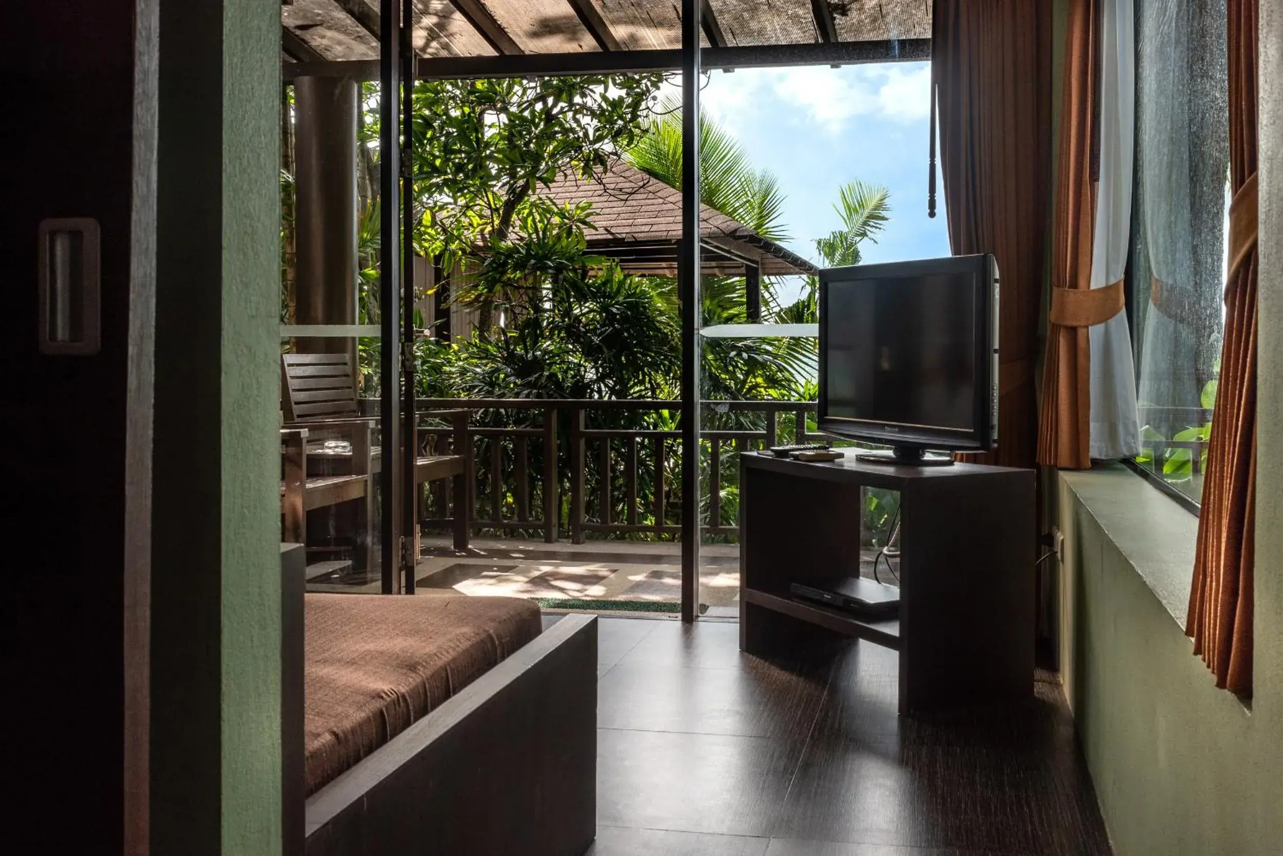 Day, TV/Entertainment Center in Baan Chaweng Beach Resort & Spa - SHA Extra Plus