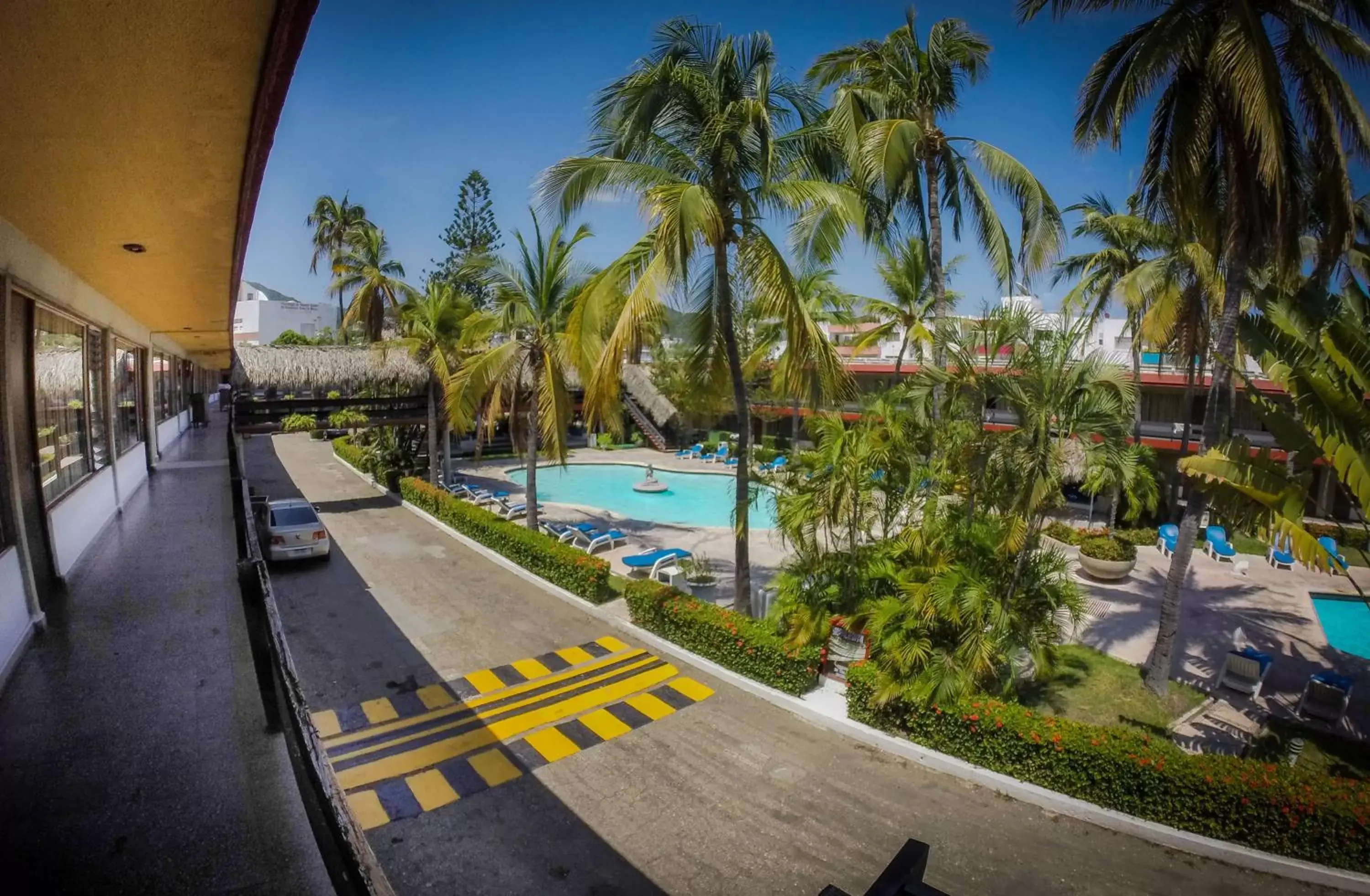 Garden view, Pool View in Hotel Bali-Hai Acapulco