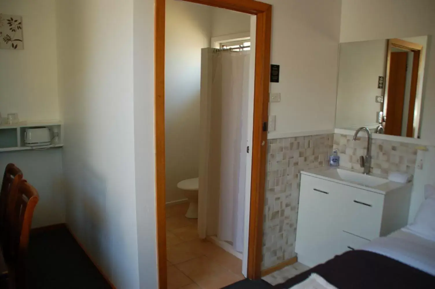 Bathroom in Calder Motel