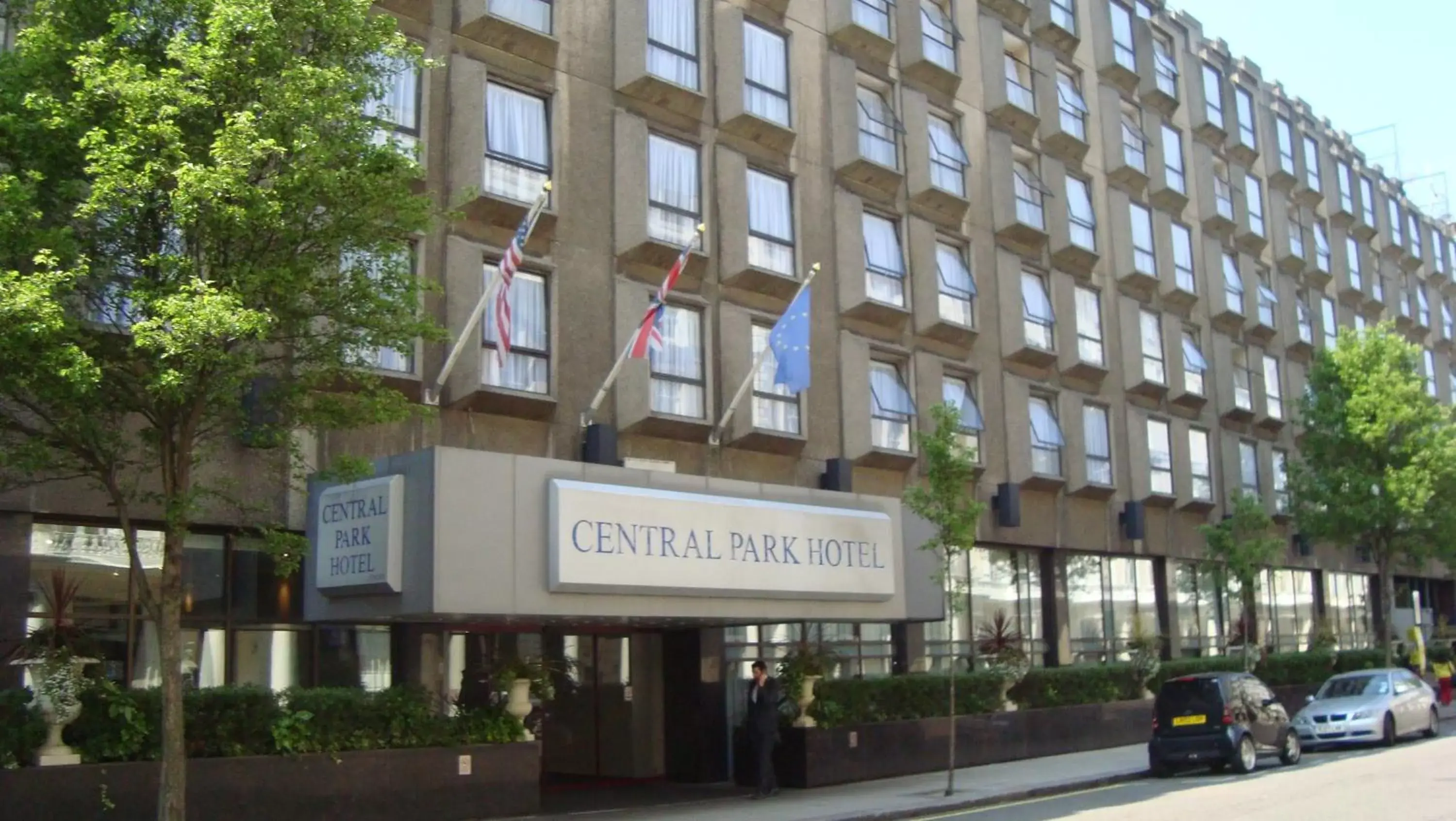 Facade/entrance, Property Building in Central Park Hotel