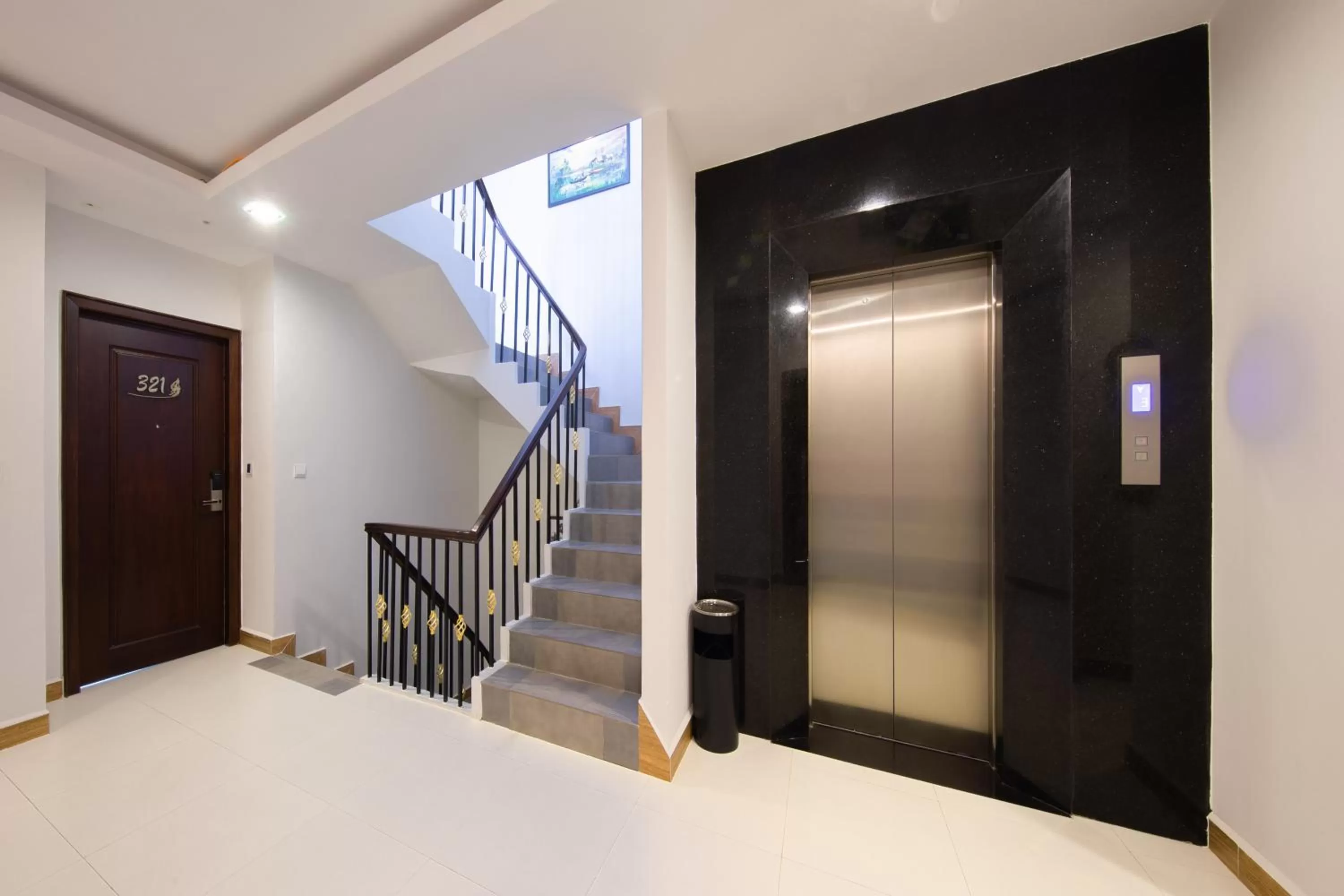 Property building, TV/Entertainment Center in Sovanna Hotel