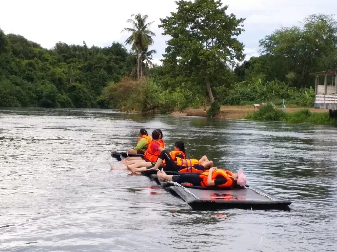 Activities, Canoeing in Aekpailin River Kwai Resort