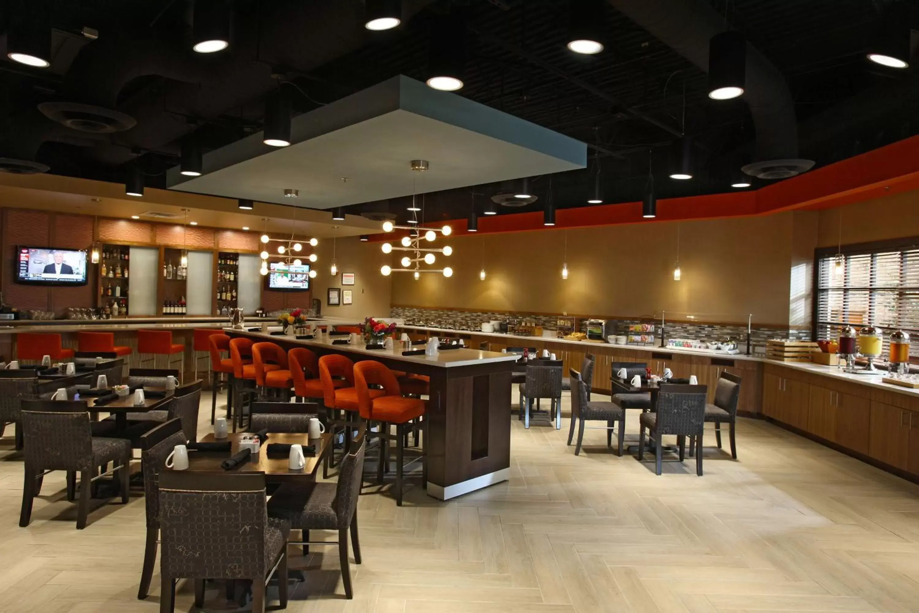 Restaurant/Places to Eat in DoubleTree by Hilton Murfreesboro