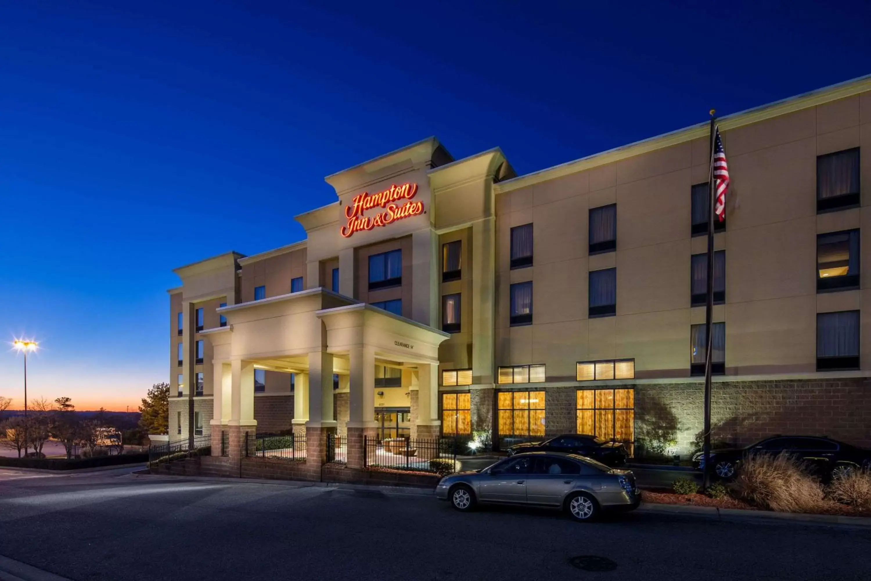 Property building in Hampton Inn & Suites Augusta West Property building in Hampton Inn & Suites Augusta West