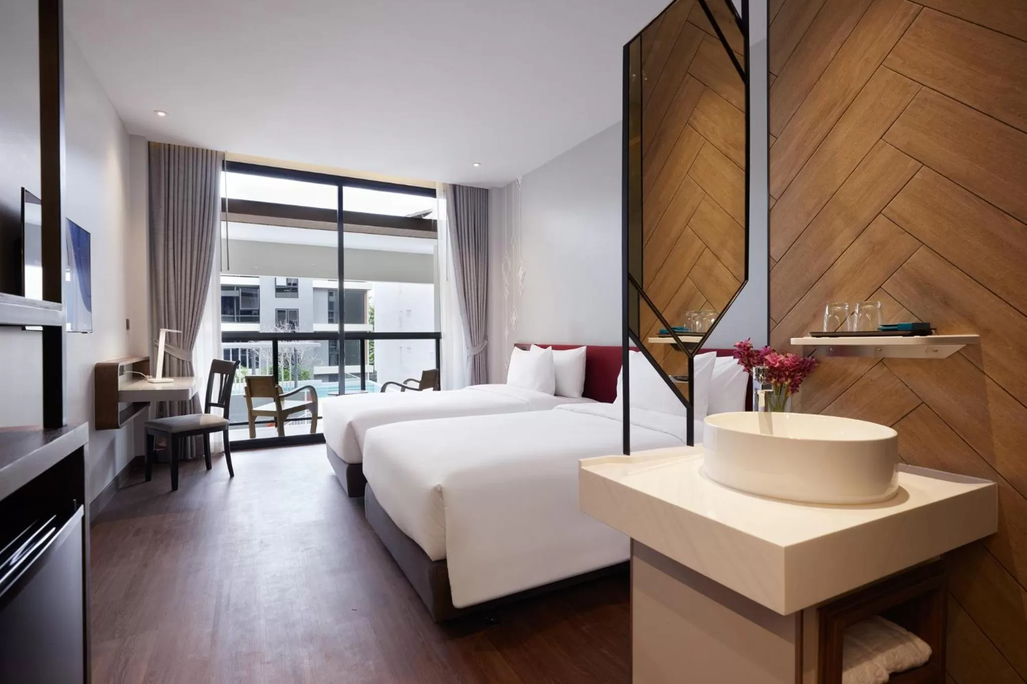 Bedroom, Bed in Centara Life Hotel Bangkok Phra Nakhon