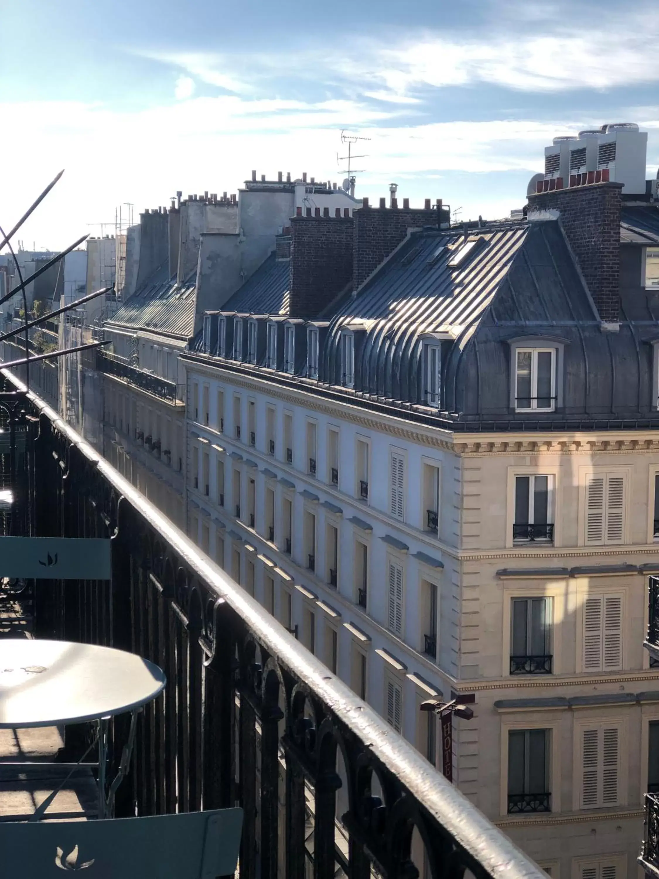 City view in Hotel Petit Lafayette