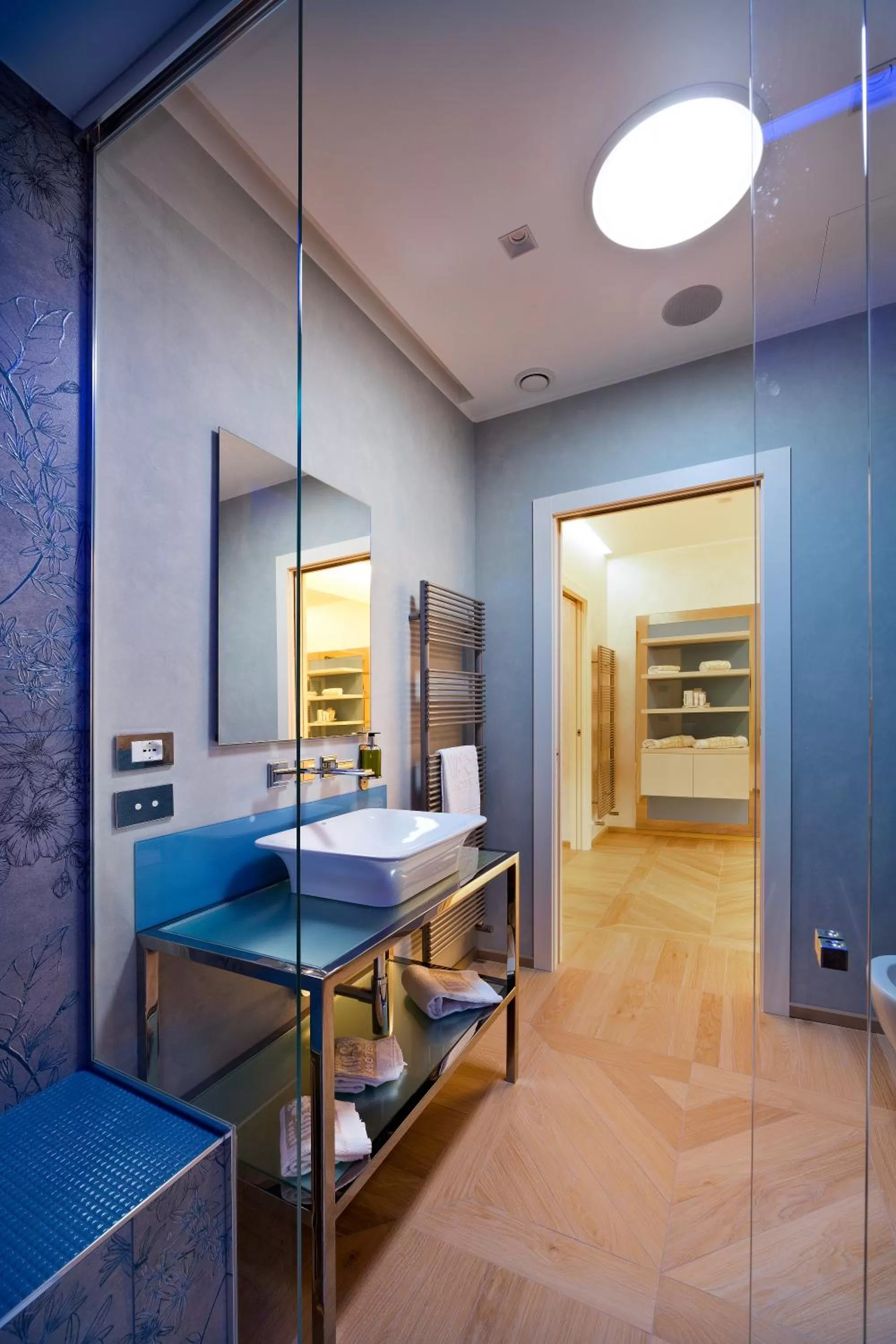 Vip's Motel Luxury Accommodation & Spa