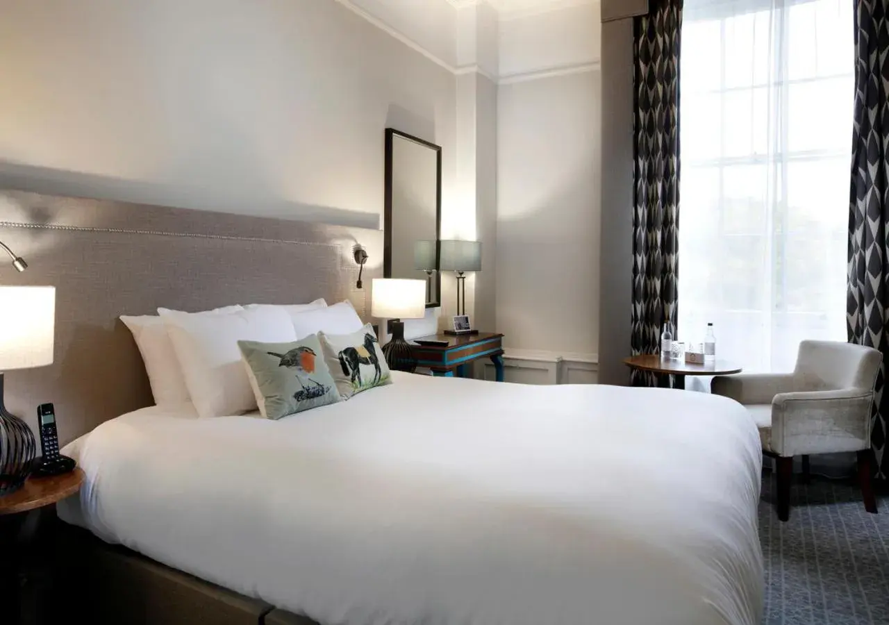 Bed in Queens Hotel Cheltenham